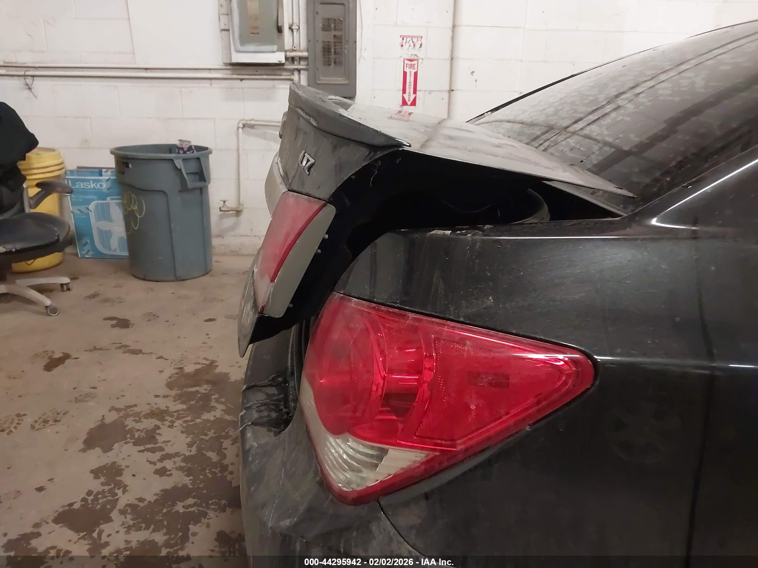 CHEVROLET CRUZE image 6