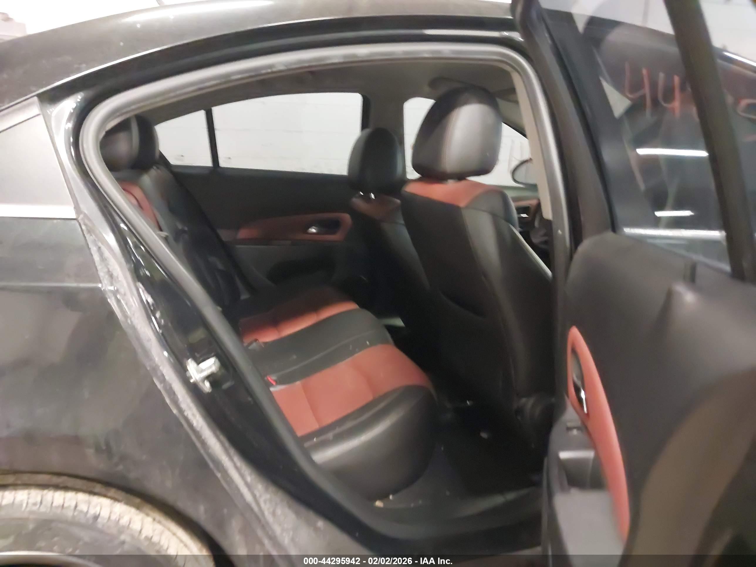 CHEVROLET CRUZE image 8