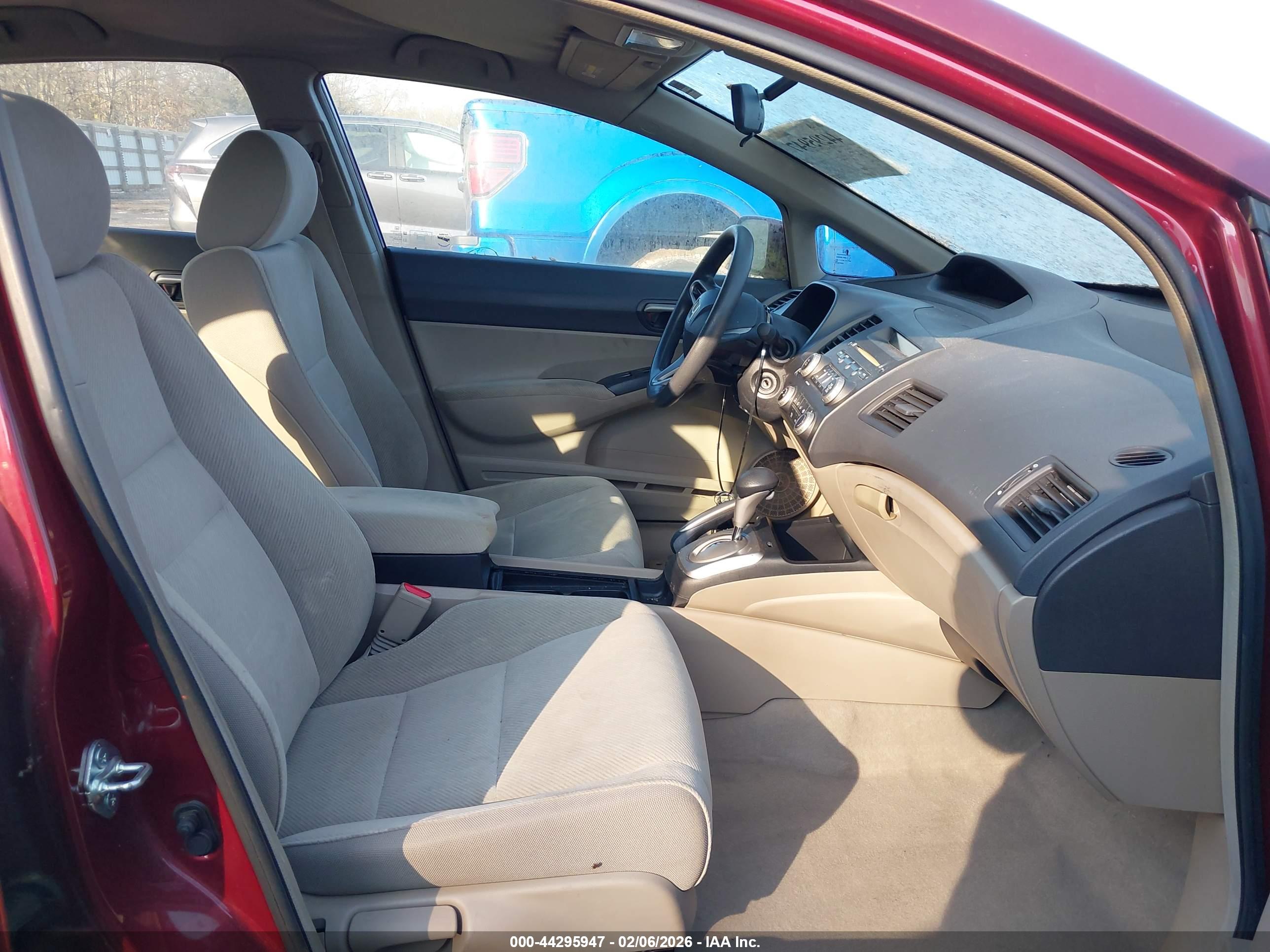HONDA CIVIC image 5
