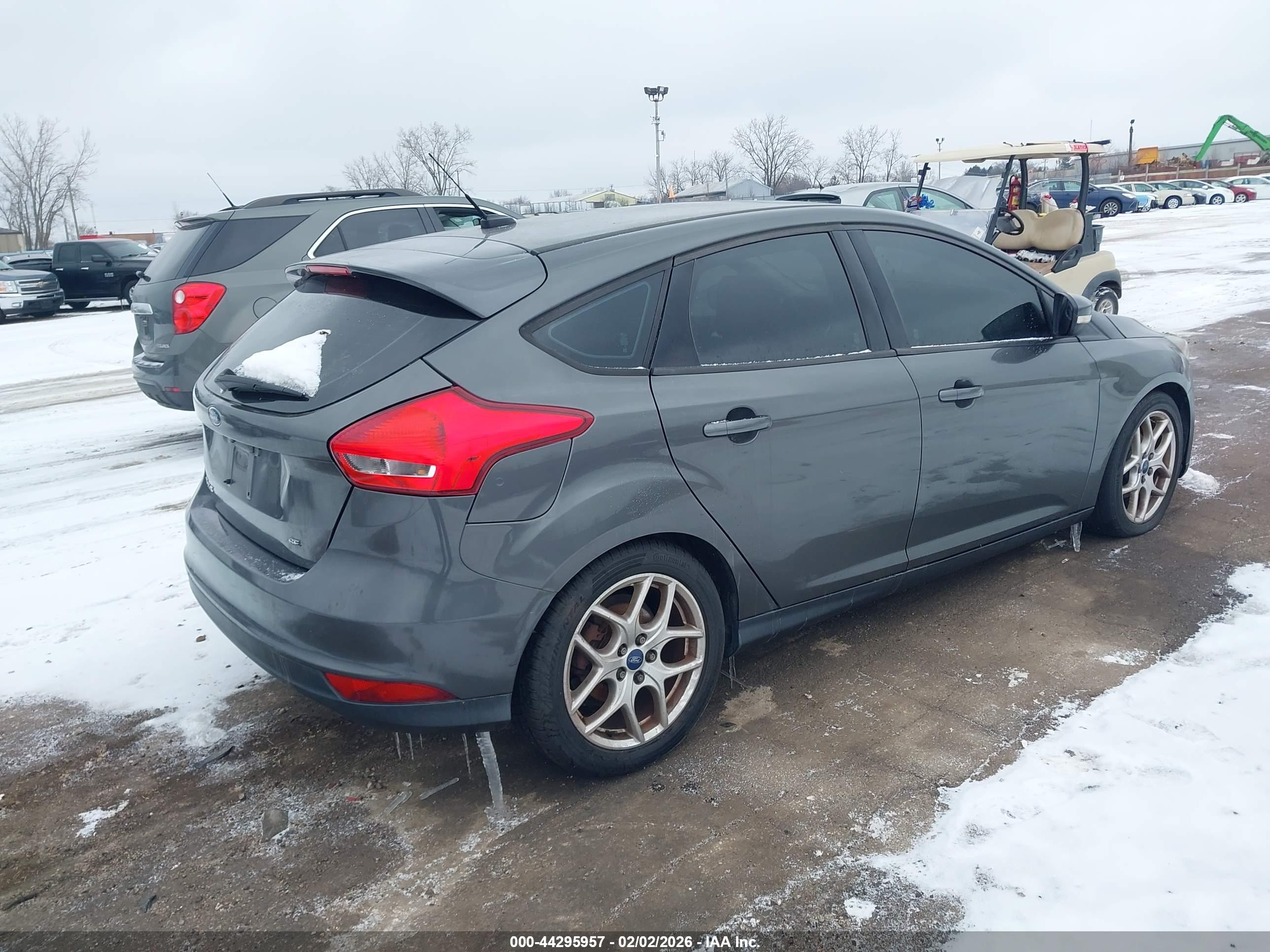 FORD FOCUS image 4