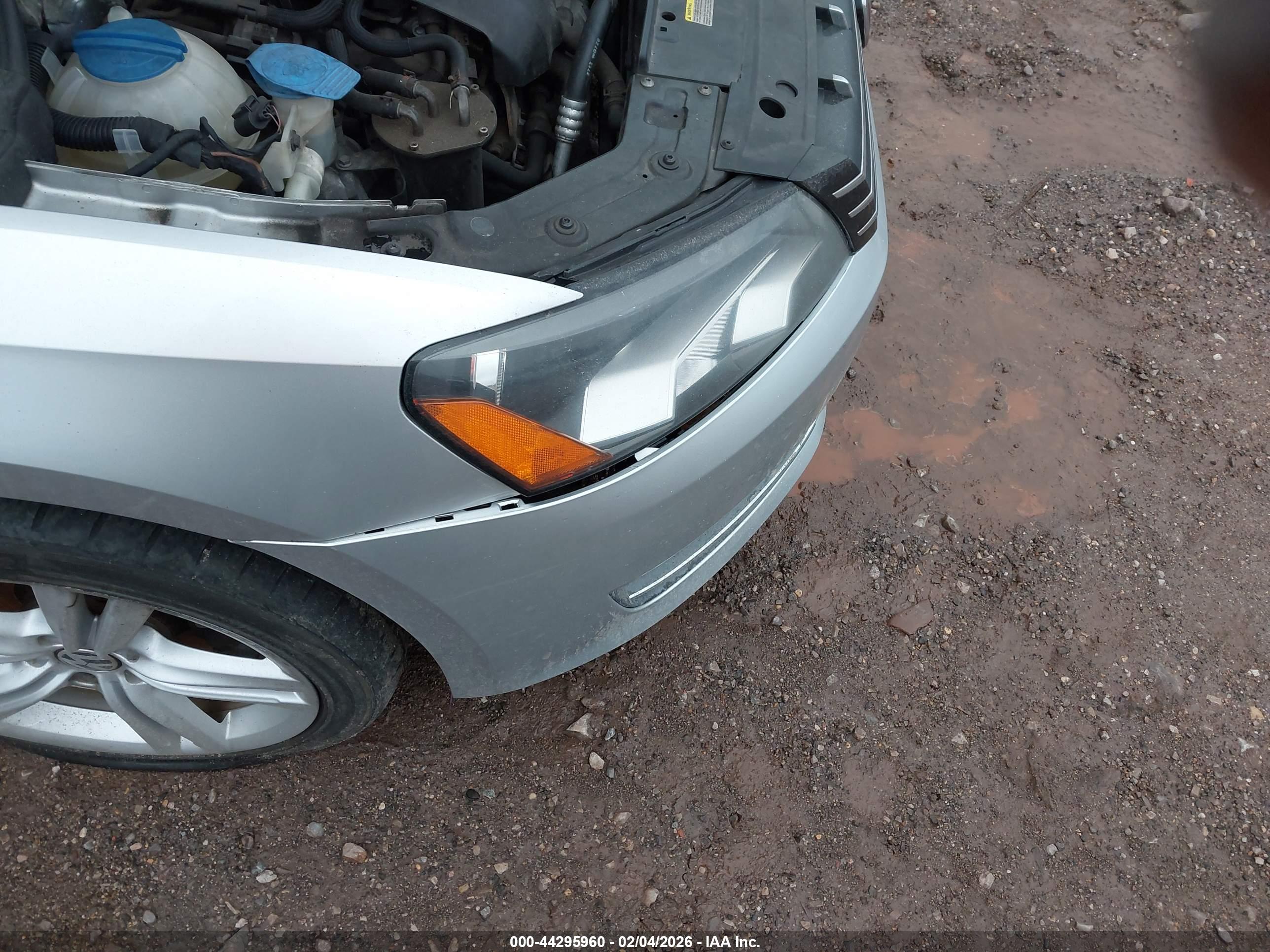 VOLKSWAGEN PASSAT image 6