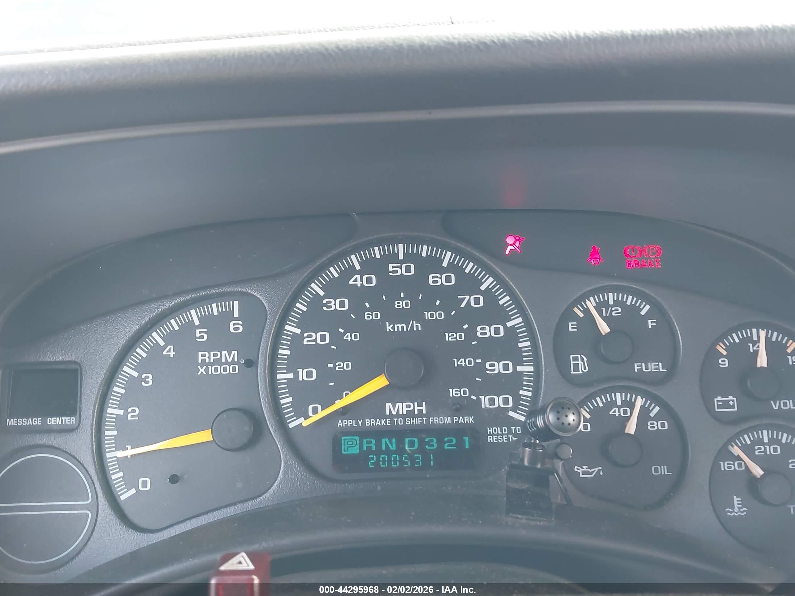 CHEVROLET SILVERADO image 7