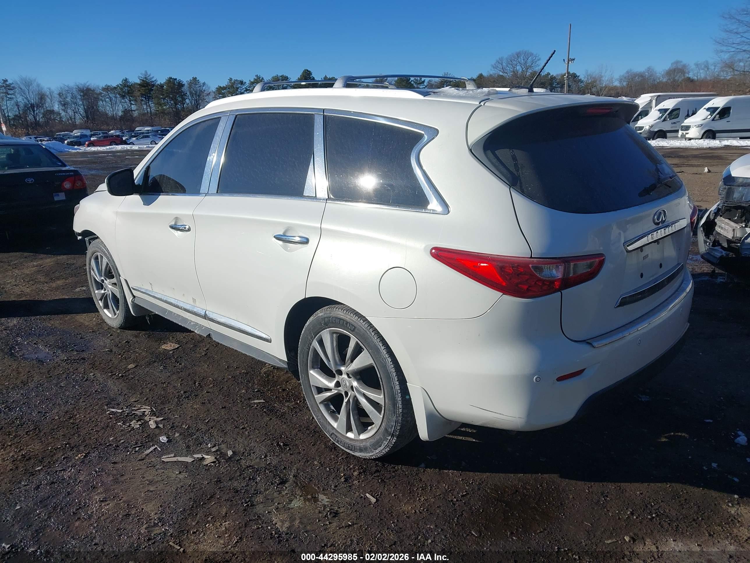 INFINITI JX35 image 3