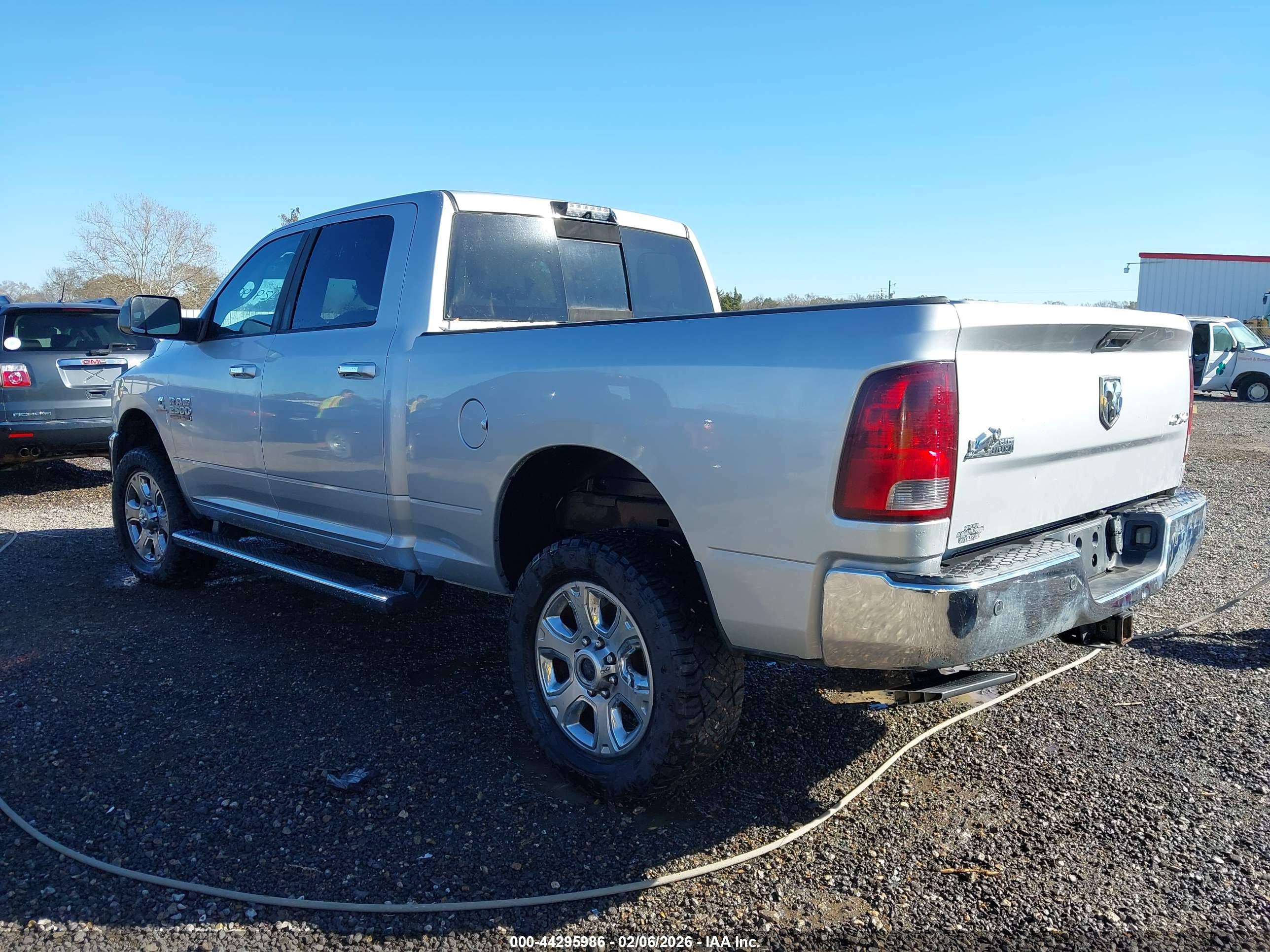 RAM 2500 image 3