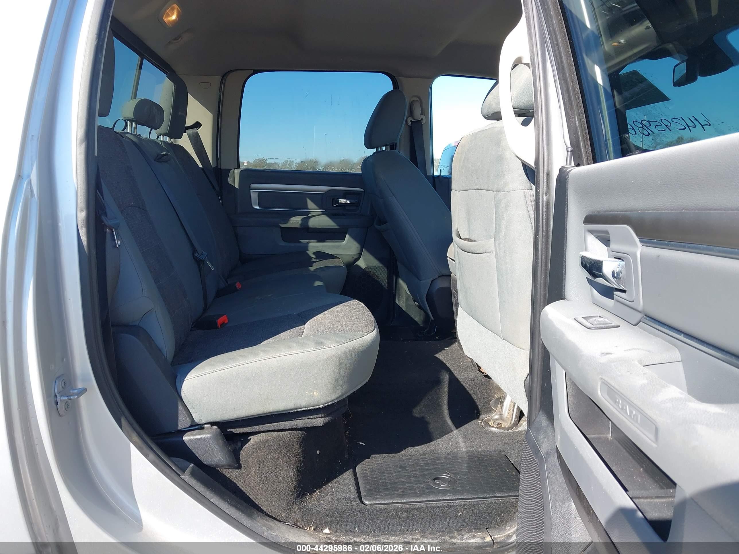 RAM 2500 image 8