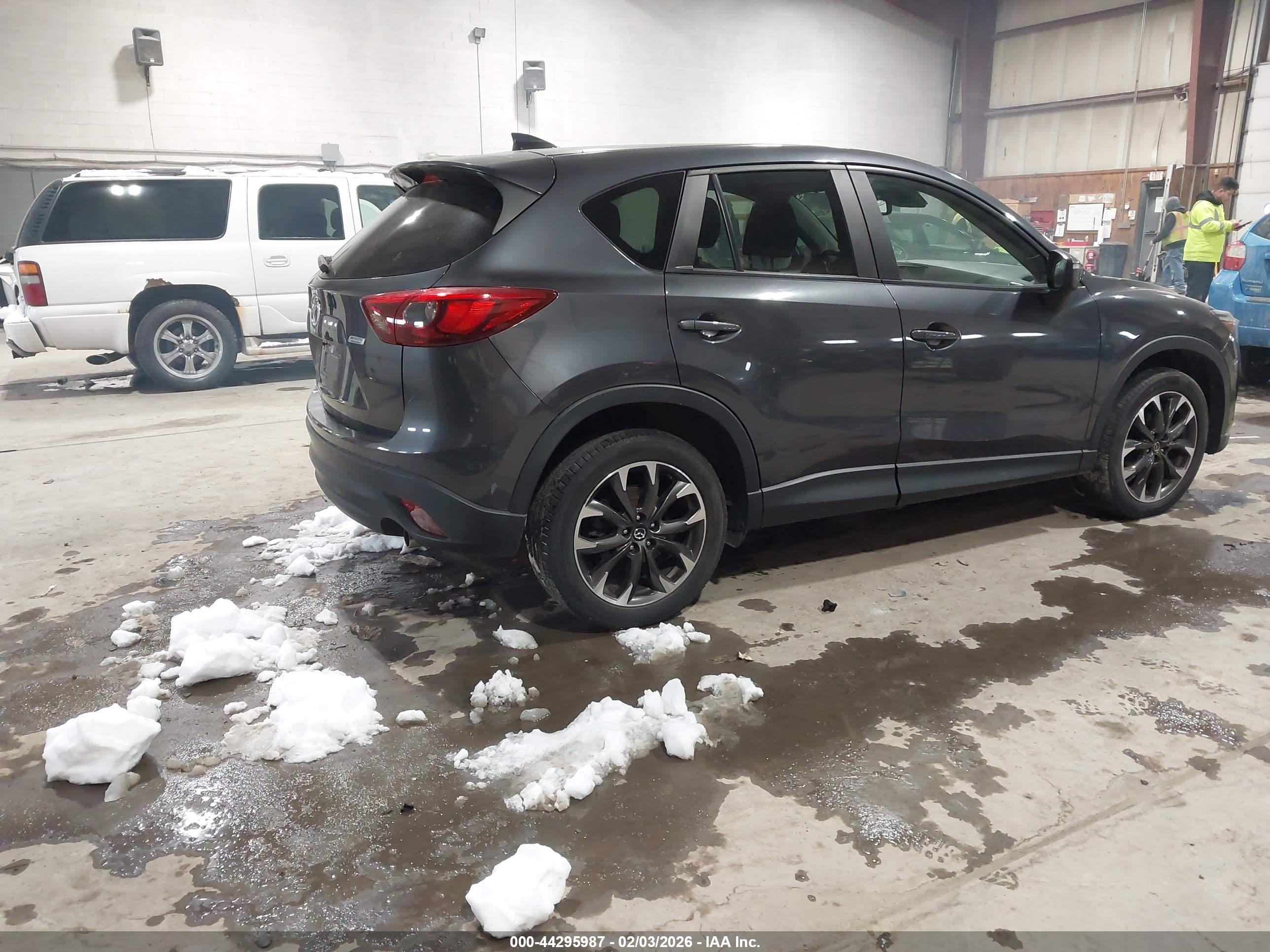 MAZDA CX-5 image 4