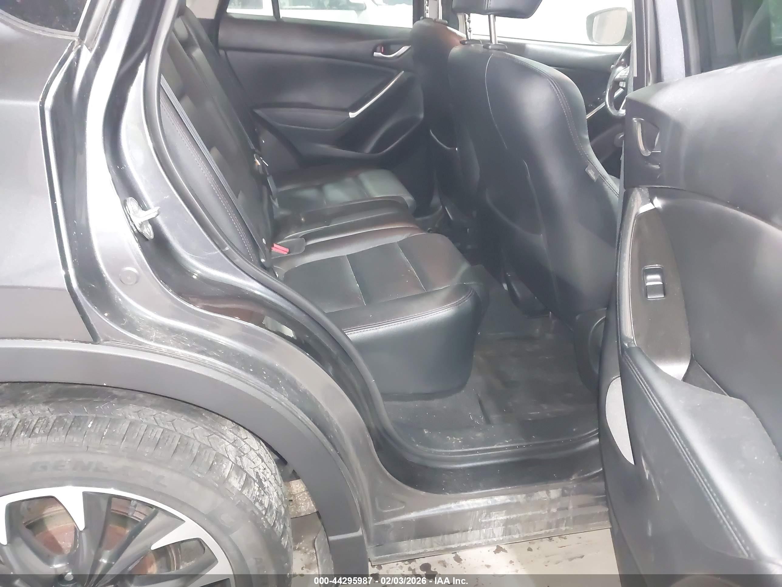 MAZDA CX-5 image 8