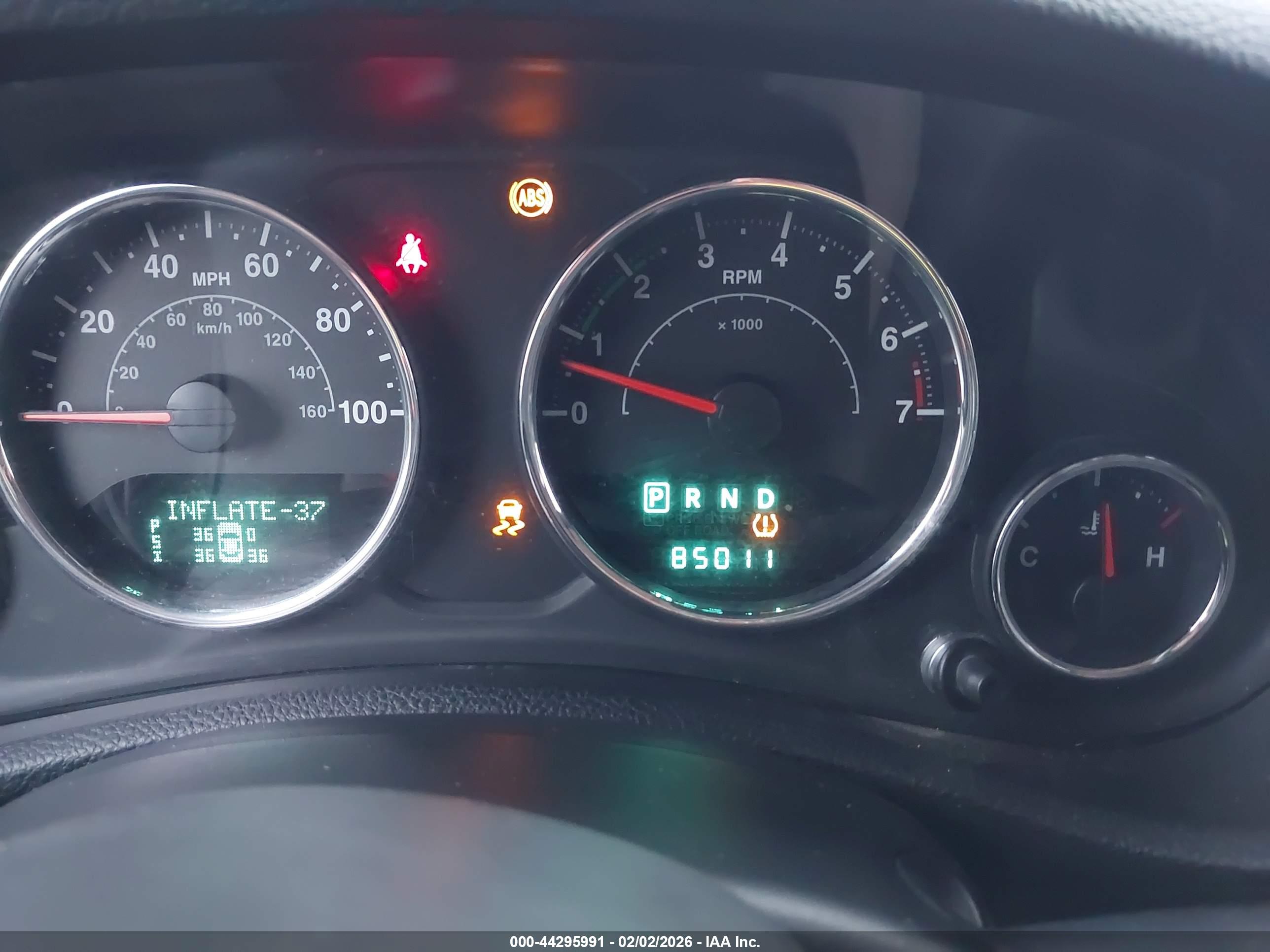 JEEP WRANGLER image 7