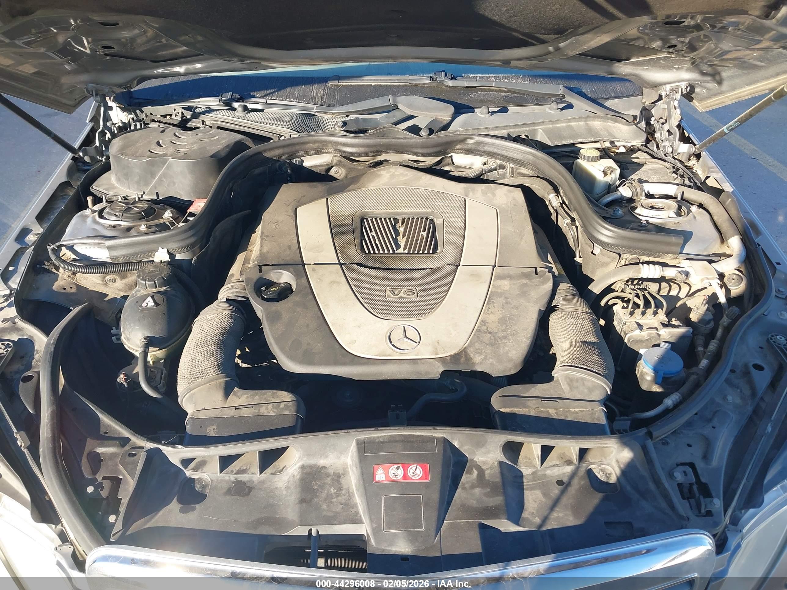 MERCEDES-BENZ E image 10