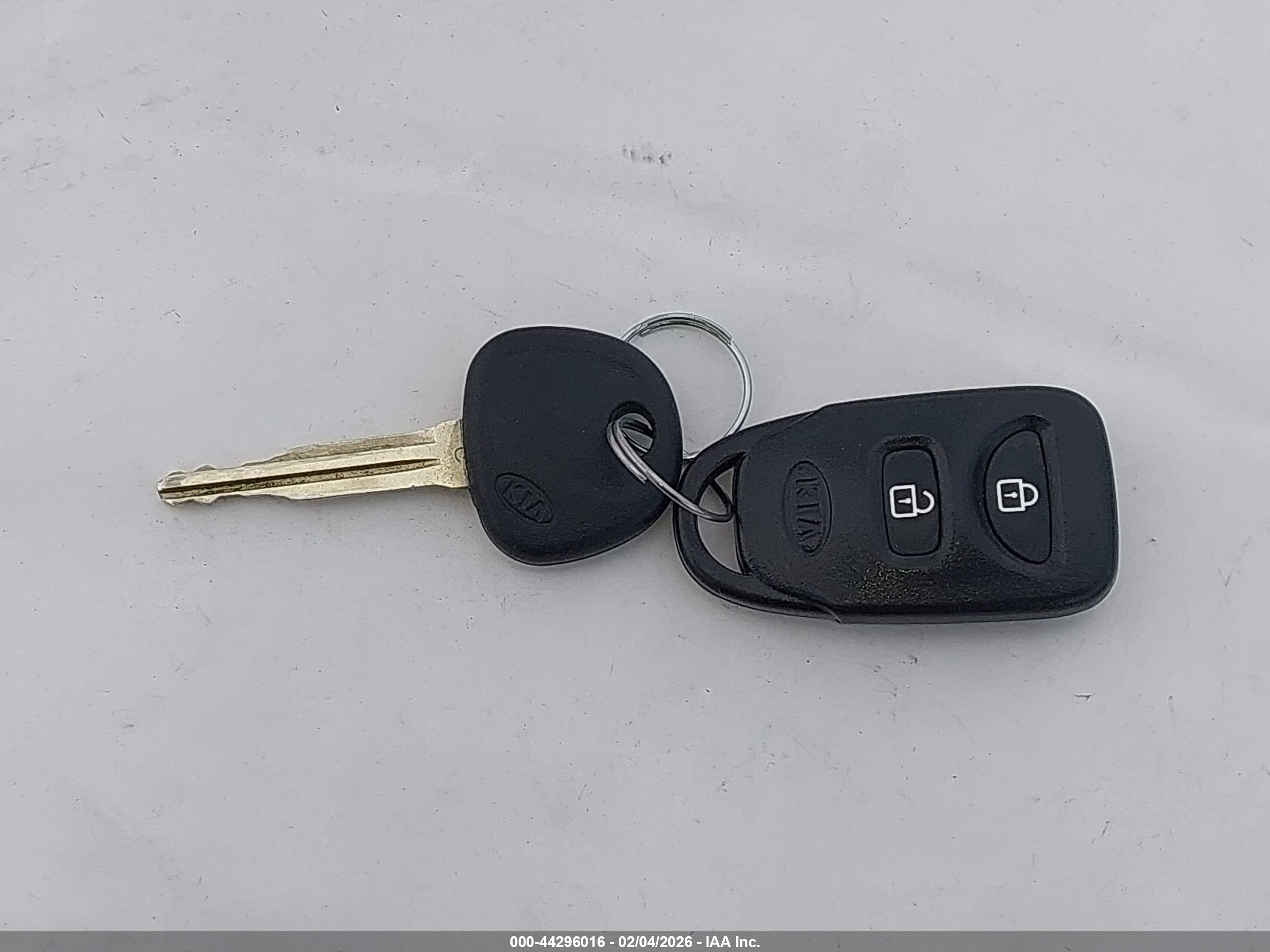 KIA SPORTAGE image 11