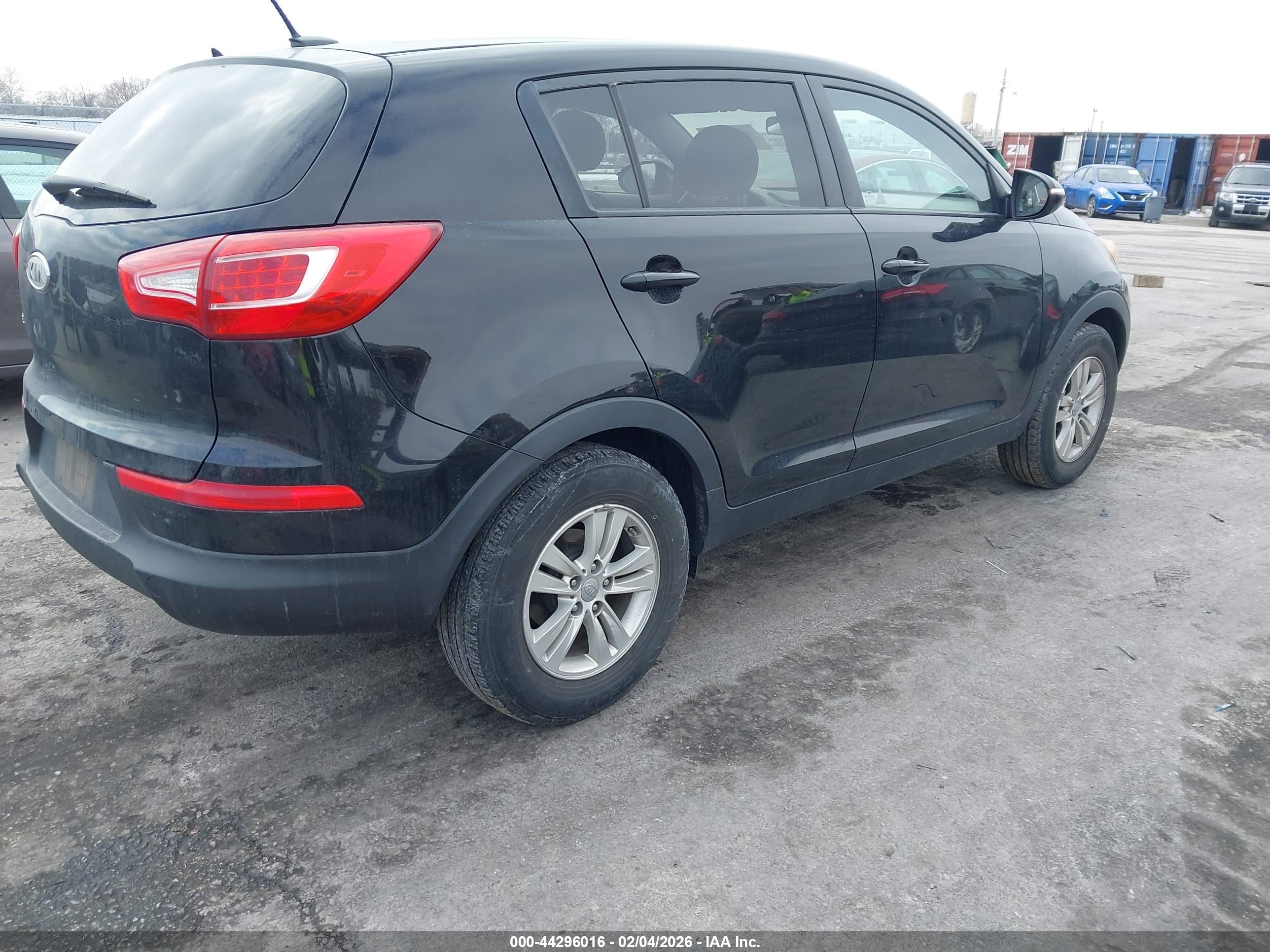 KIA SPORTAGE image 4