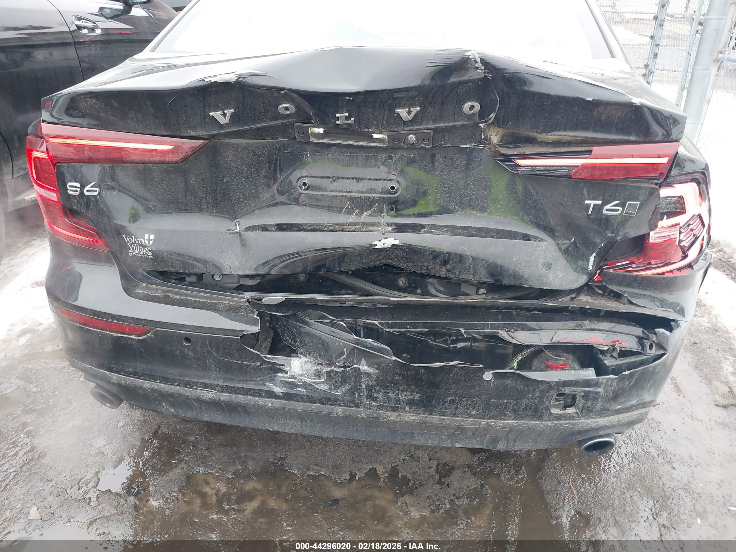 VOLVO S60 image 6