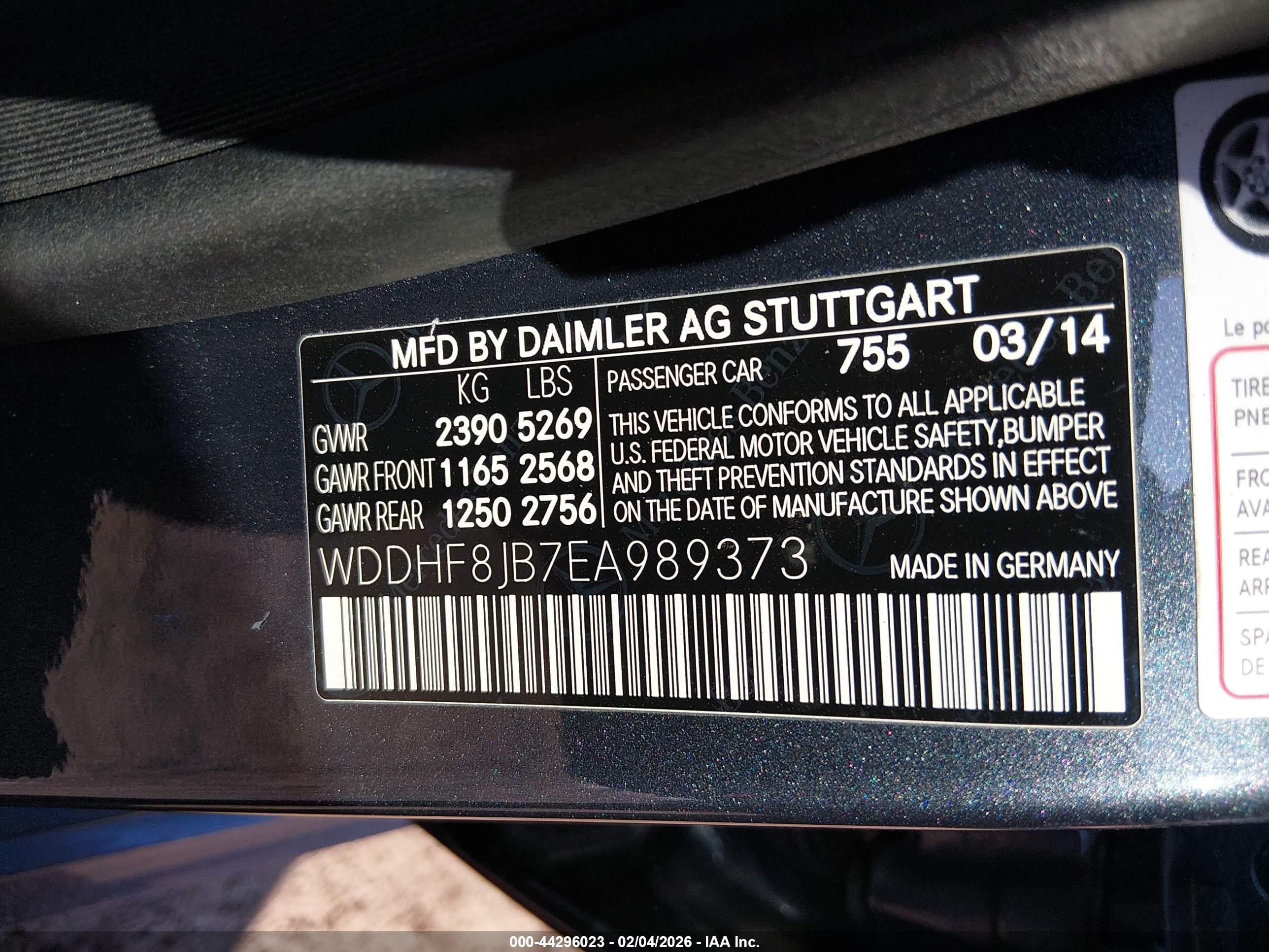 MERCEDES-BENZ E image 9
