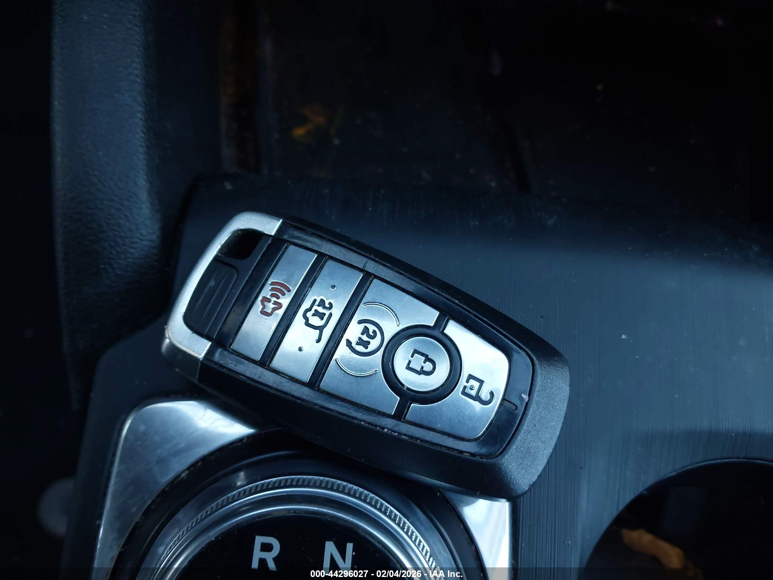 FORD ESCAPE image 11