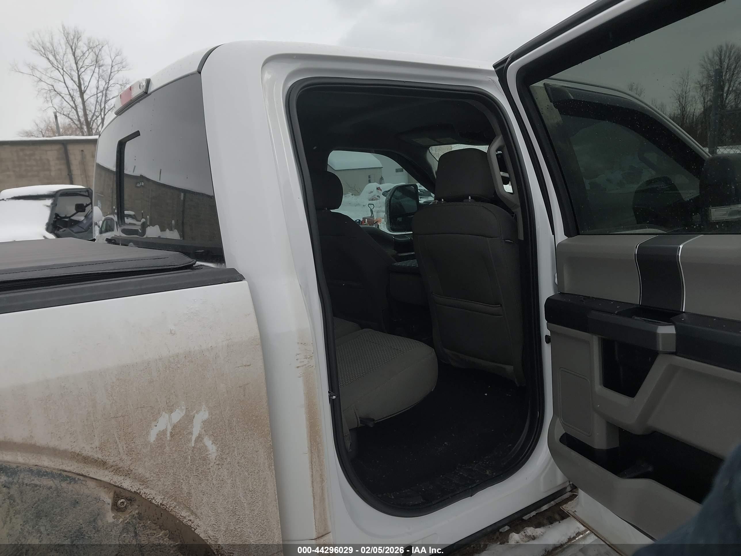 FORD F-150 image 8