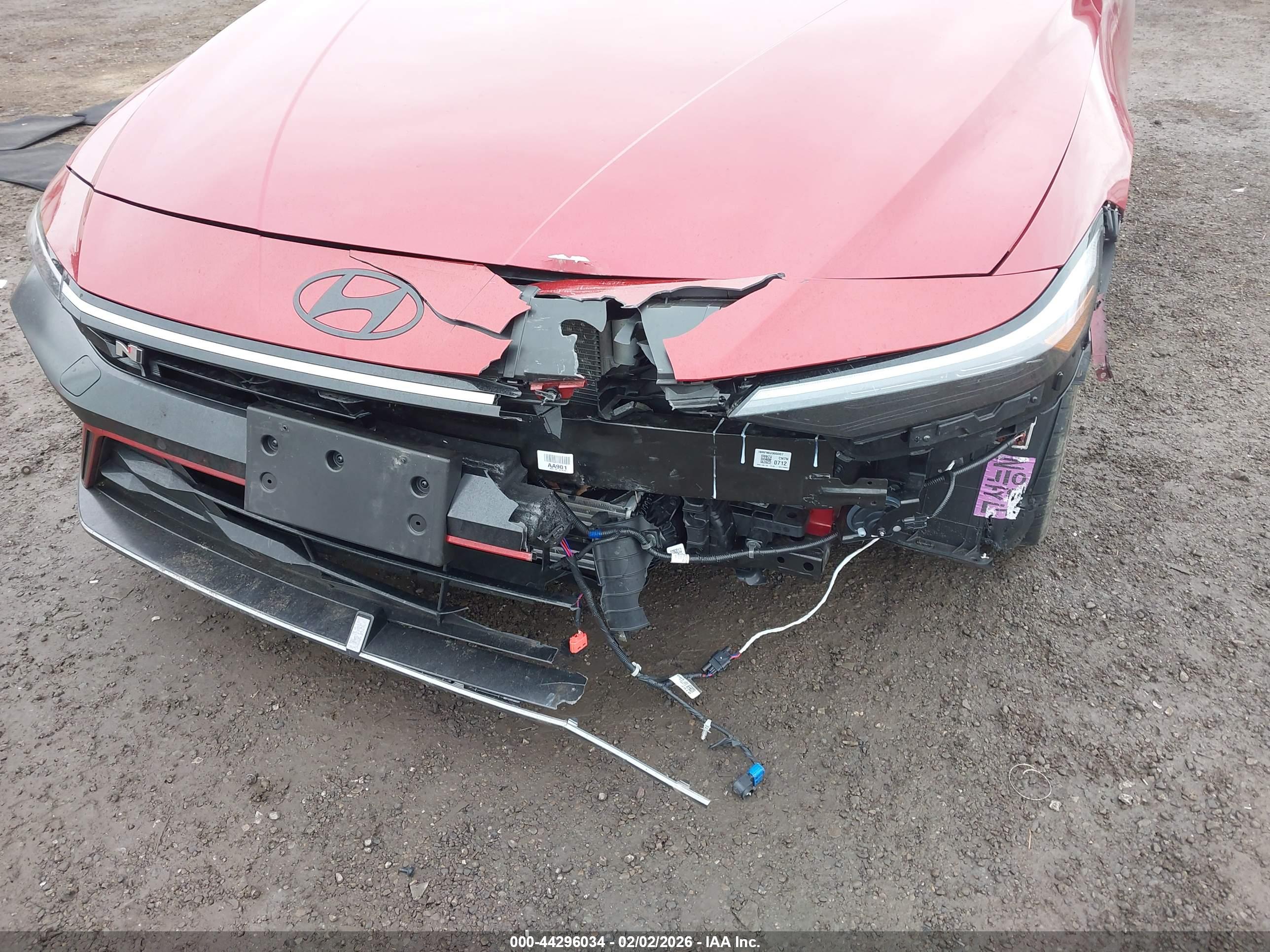 HYUNDAI ELANTRA image 6