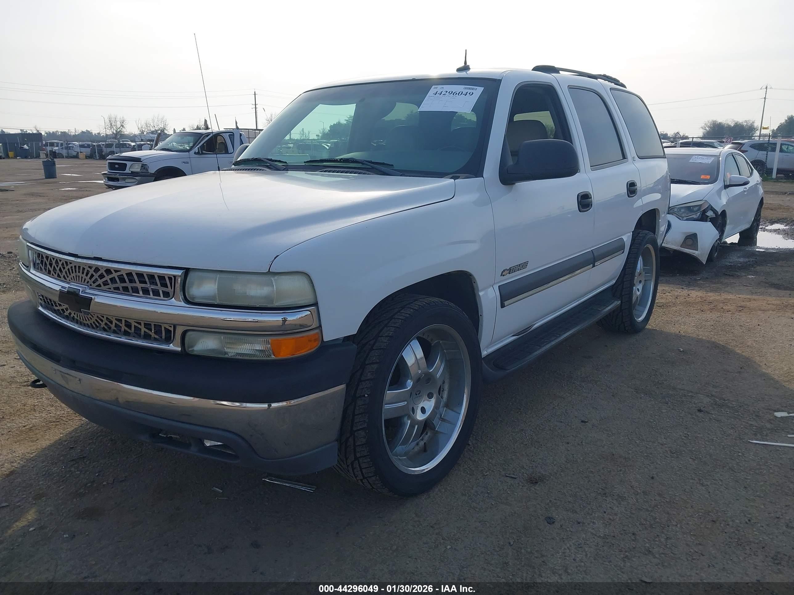 CHEVROLET TAHOE image 2