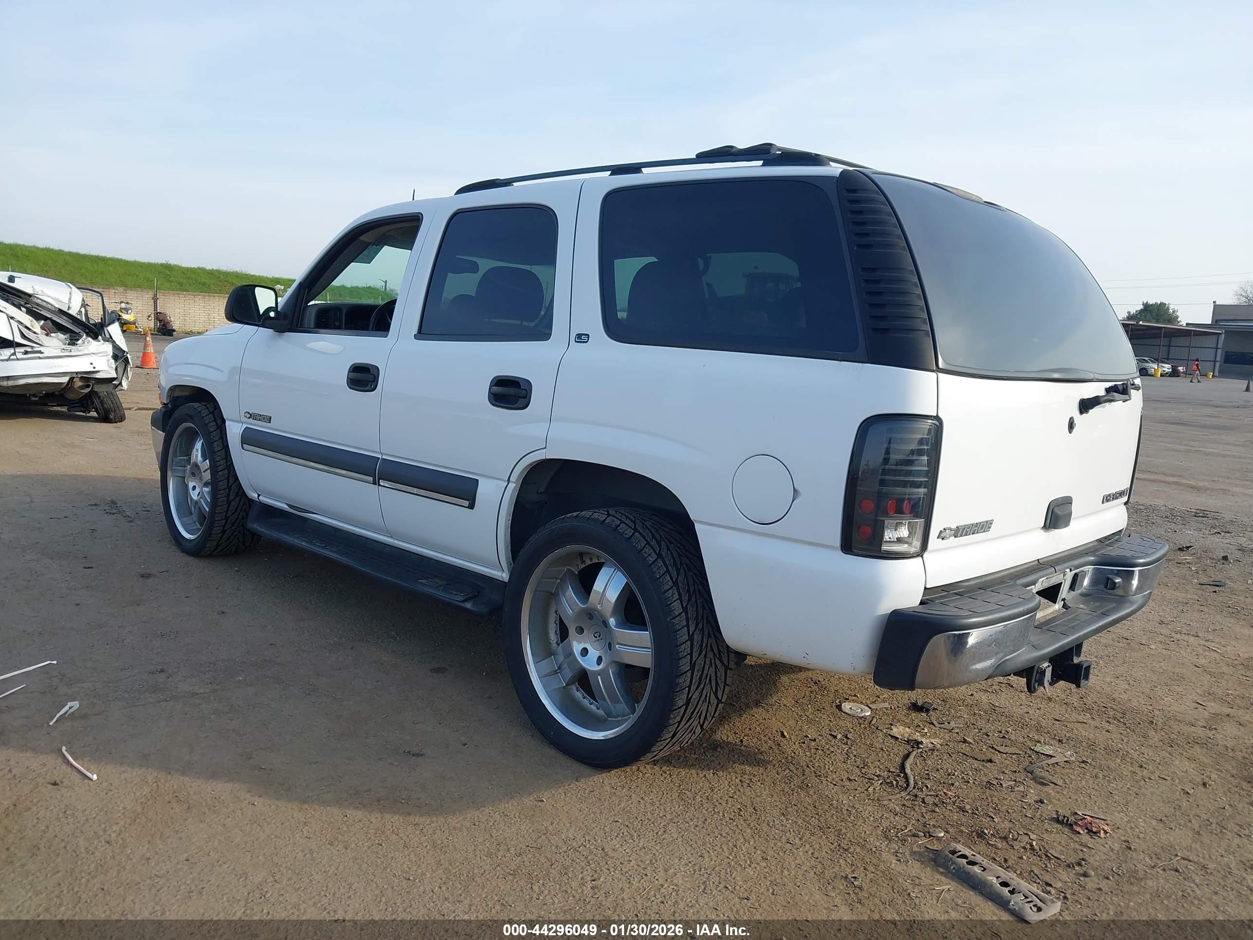 CHEVROLET TAHOE image 3