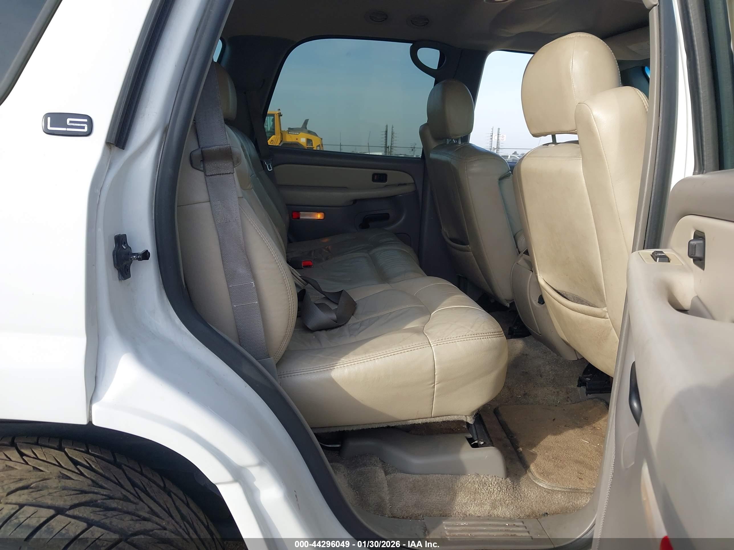 CHEVROLET TAHOE image 8