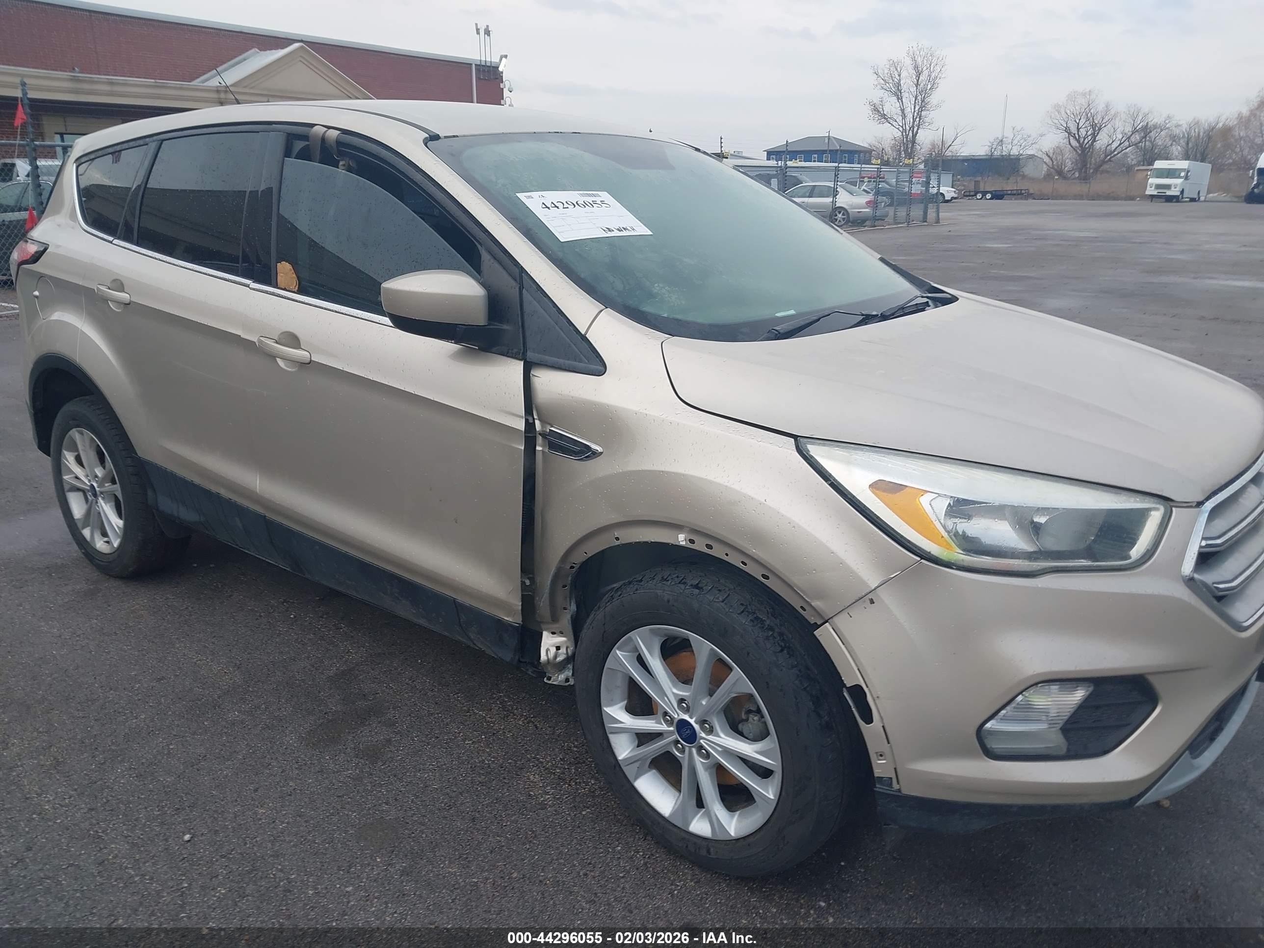 FORD ESCAPE image 6