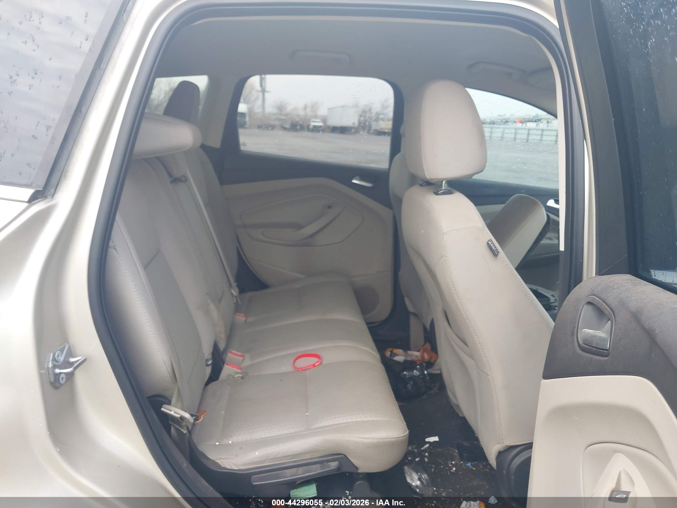 FORD ESCAPE image 8