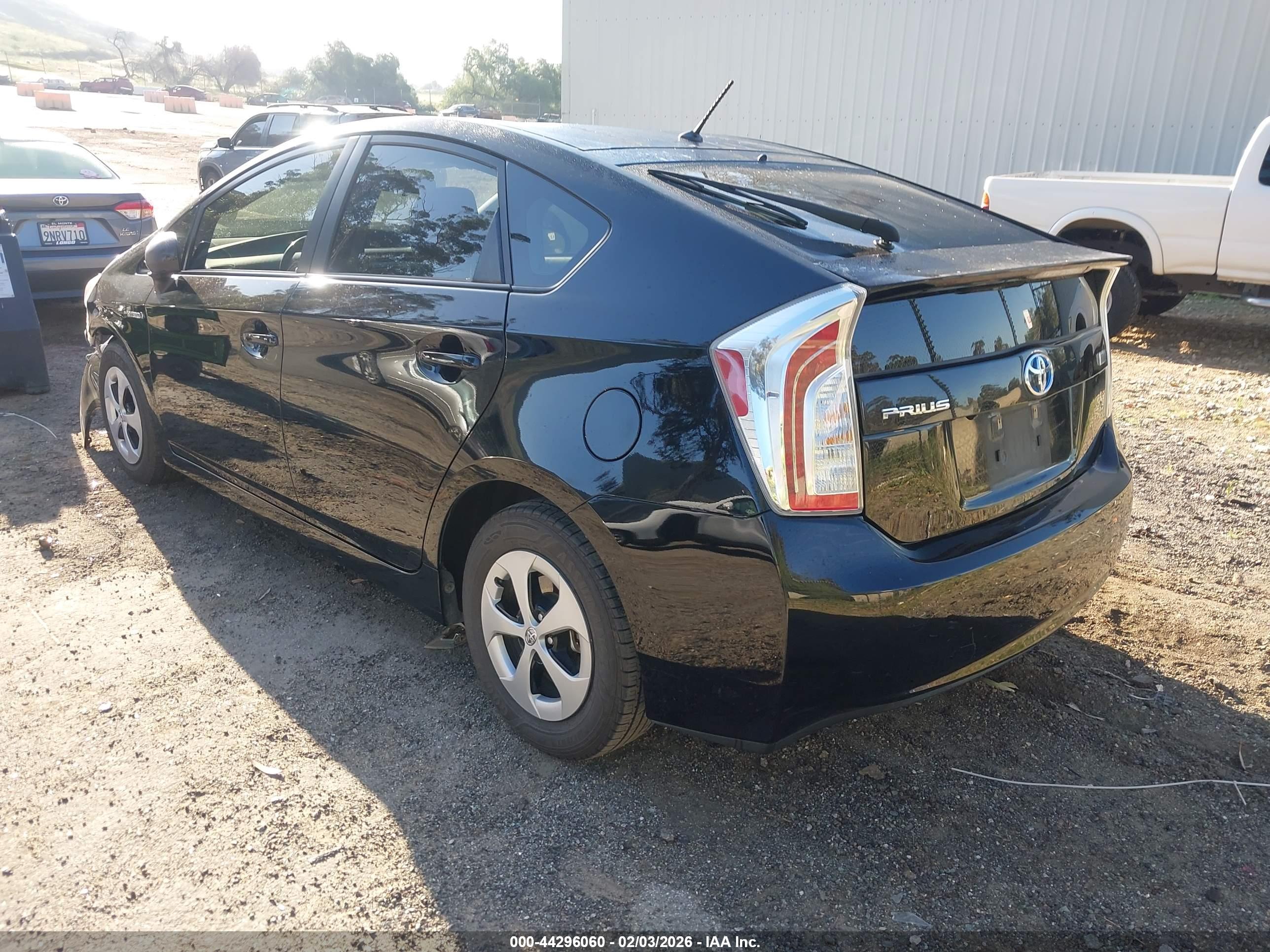 TOYOTA PRIUS image 3