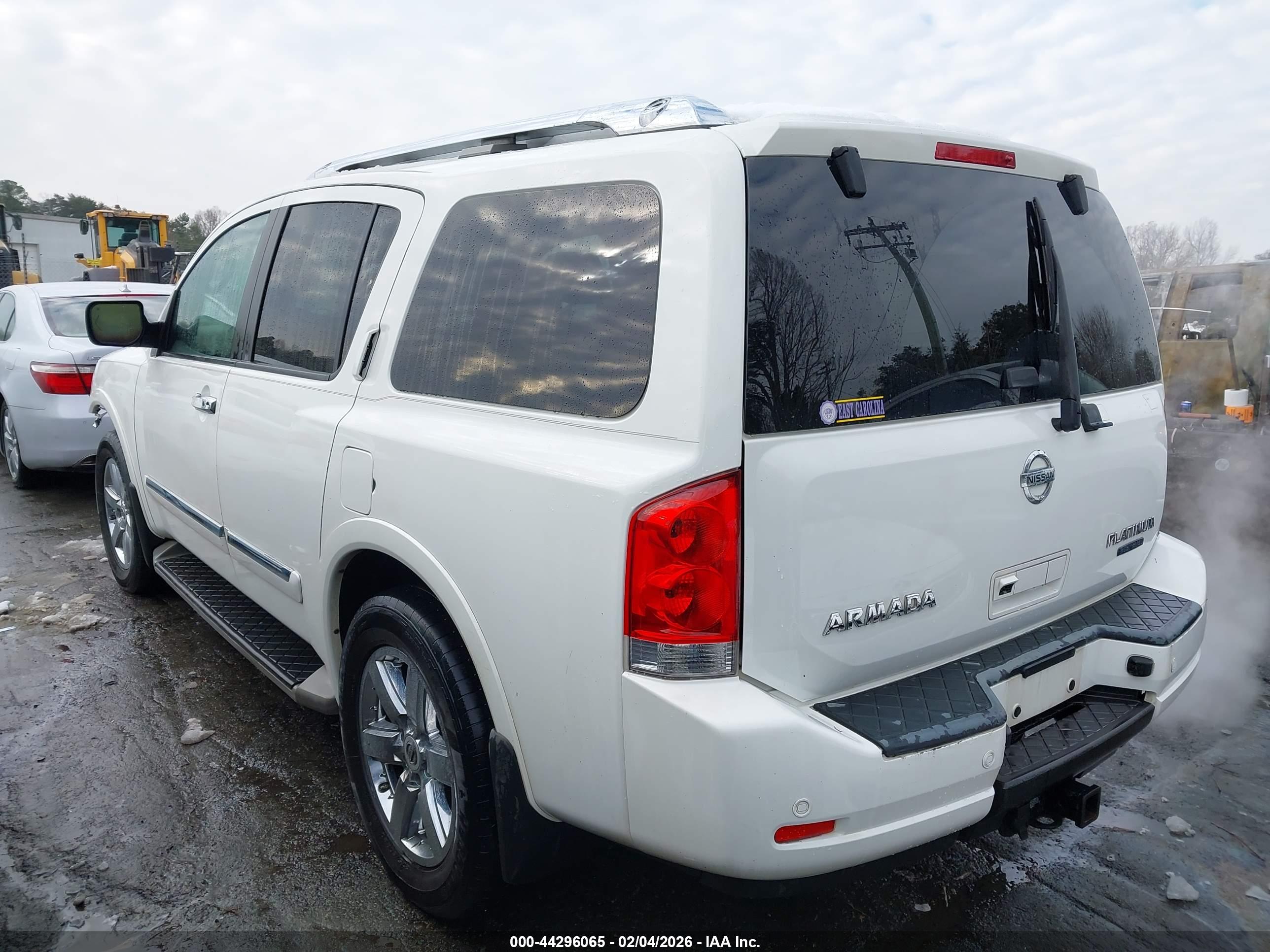NISSAN ARMADA image 3