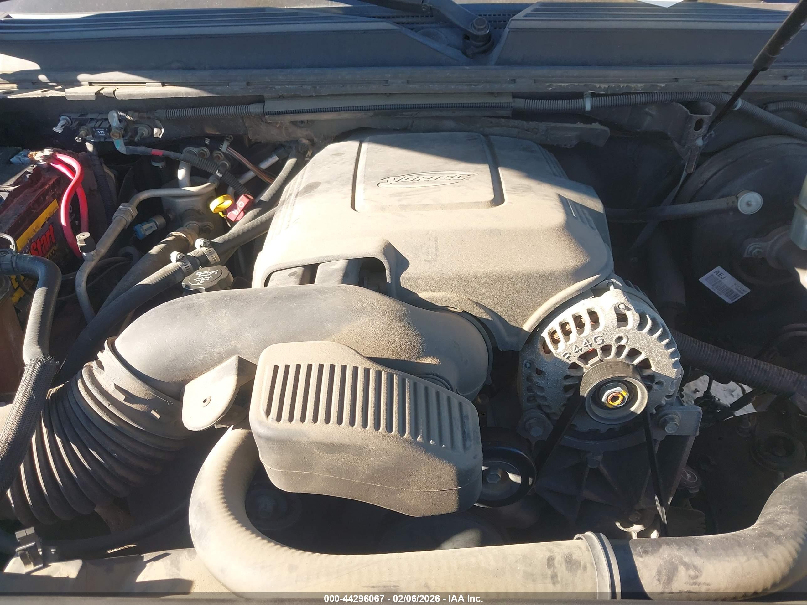 CHEVROLET TAHOE image 10