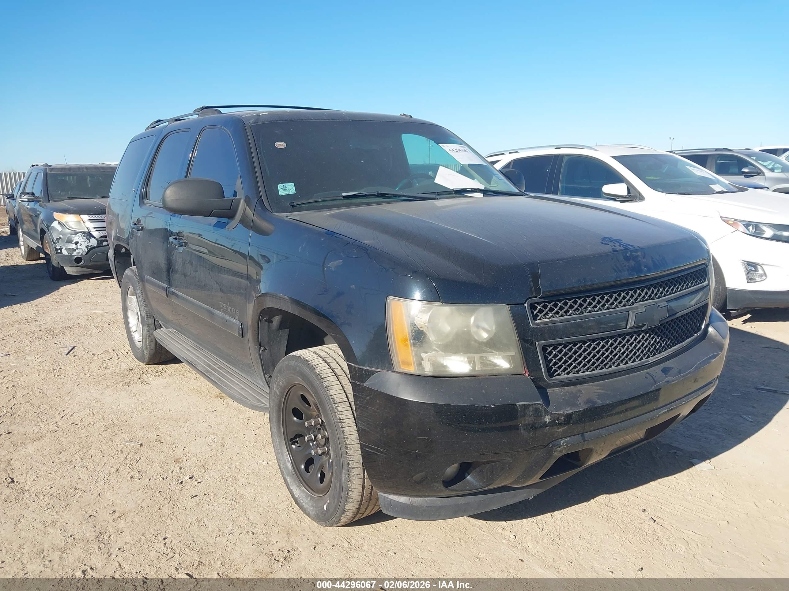 CHEVROLET TAHOE image 6