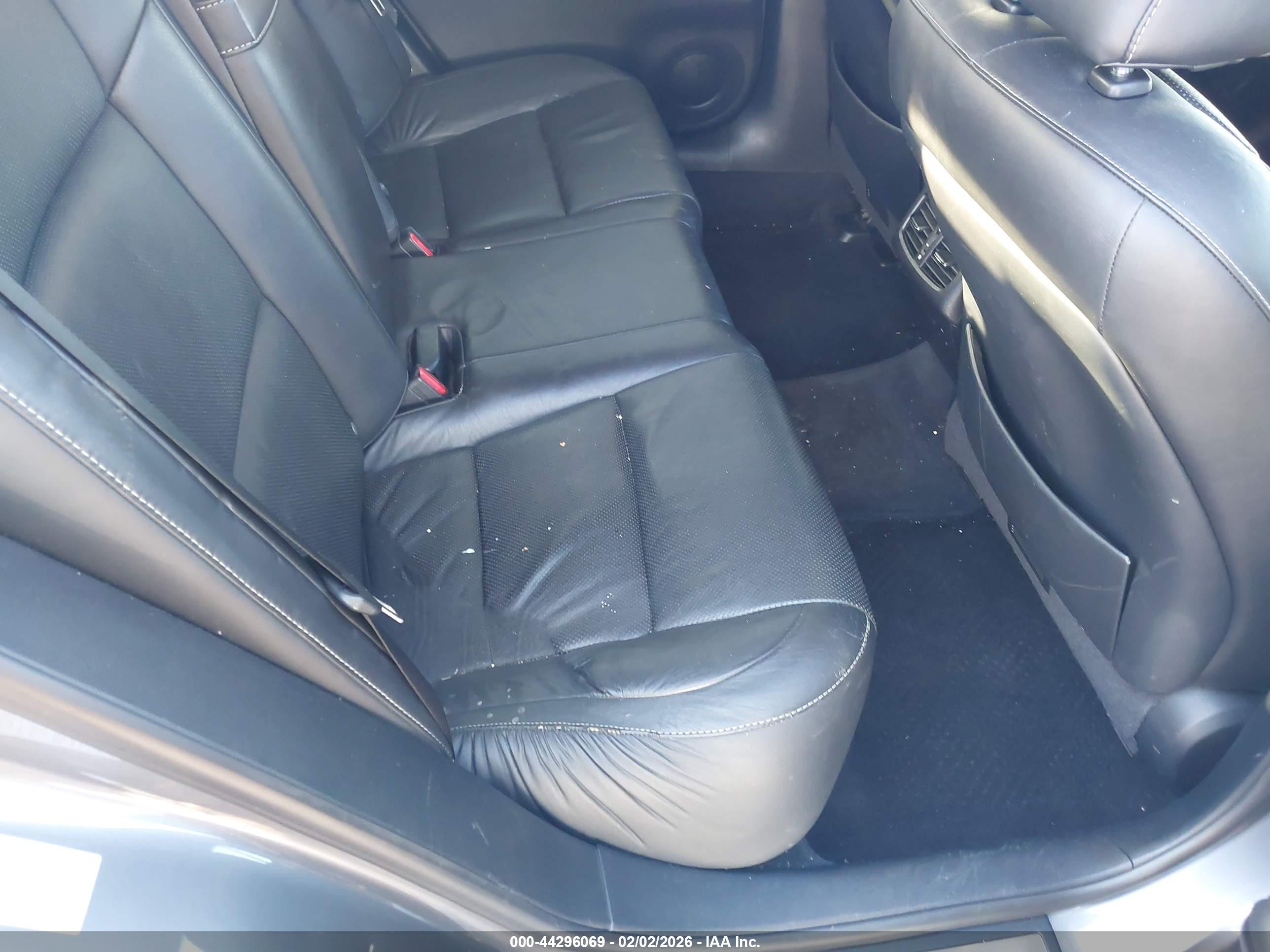 LEXUS ES image 8