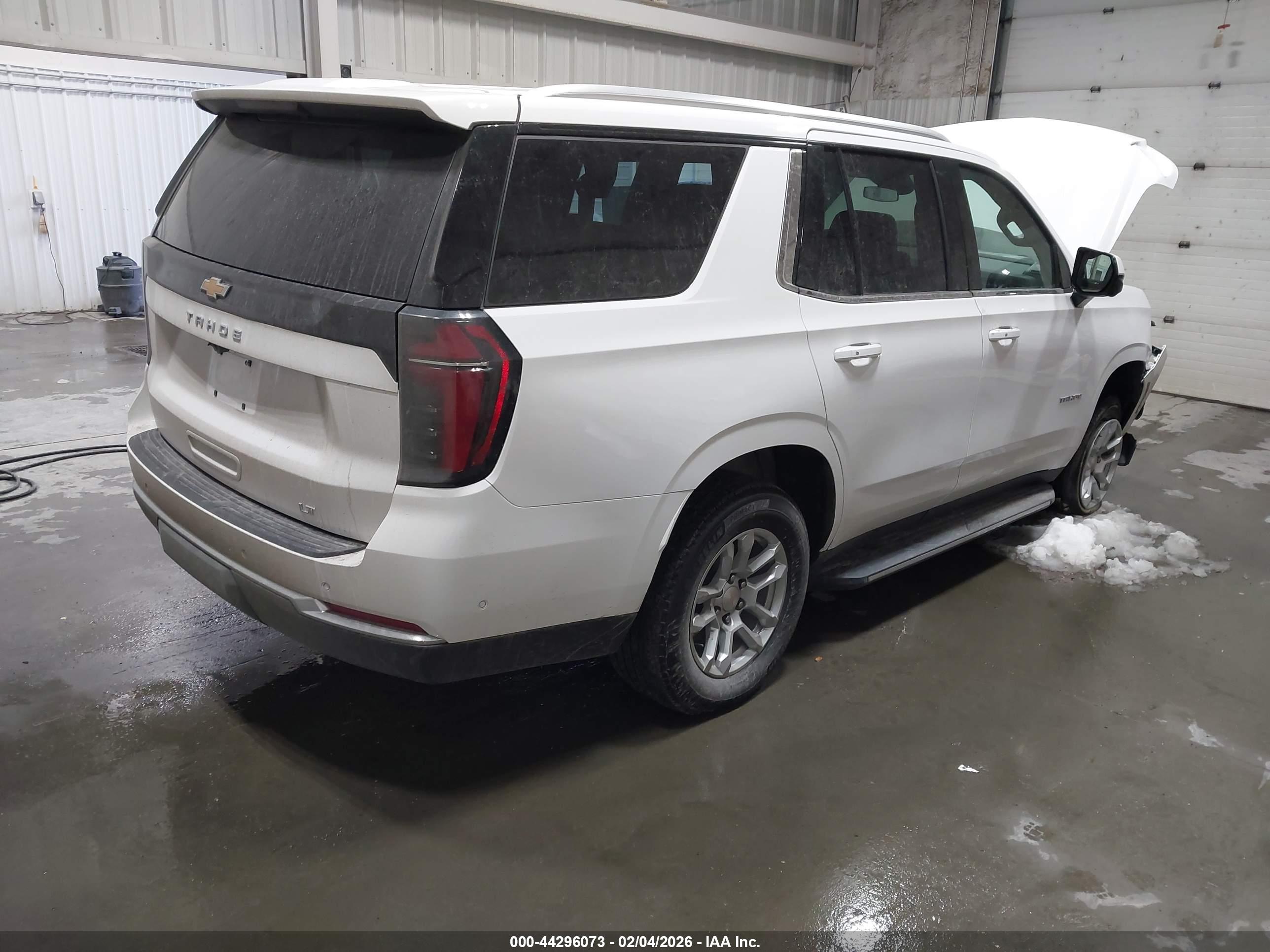 CHEVROLET TAHOE image 4