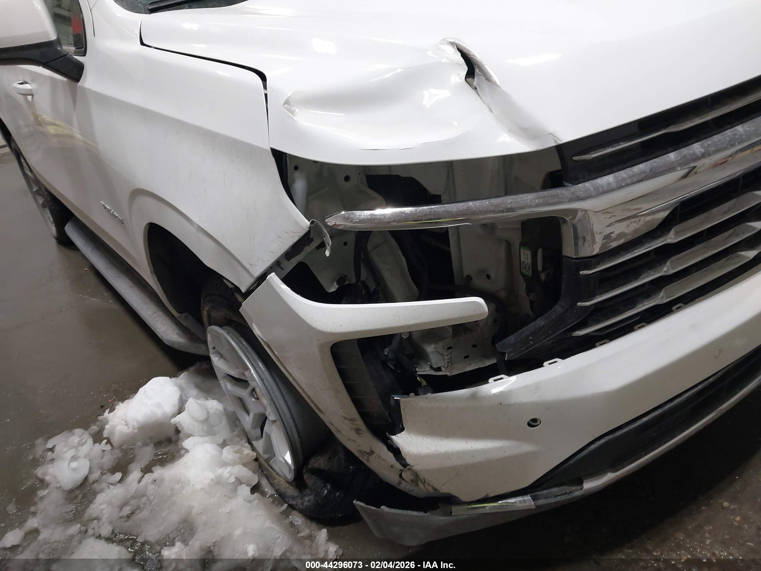 CHEVROLET TAHOE image 6