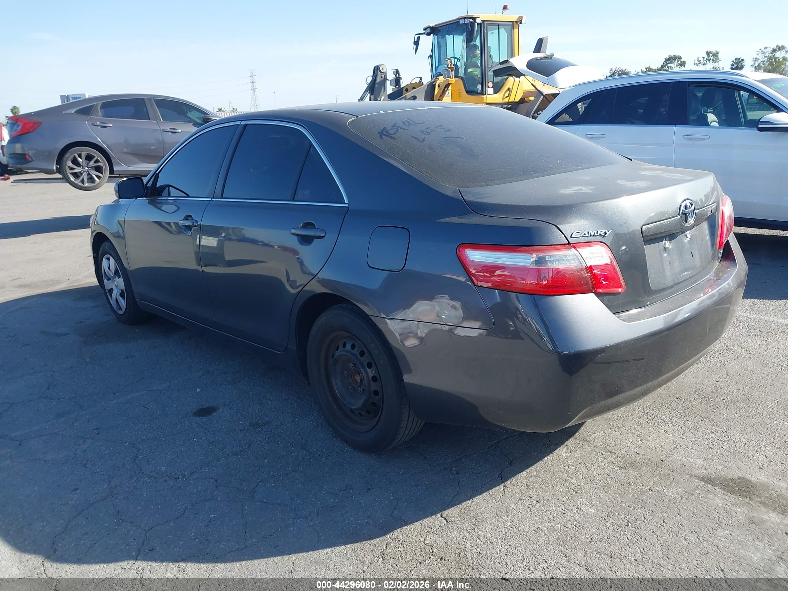 TOYOTA CAMRY image 3