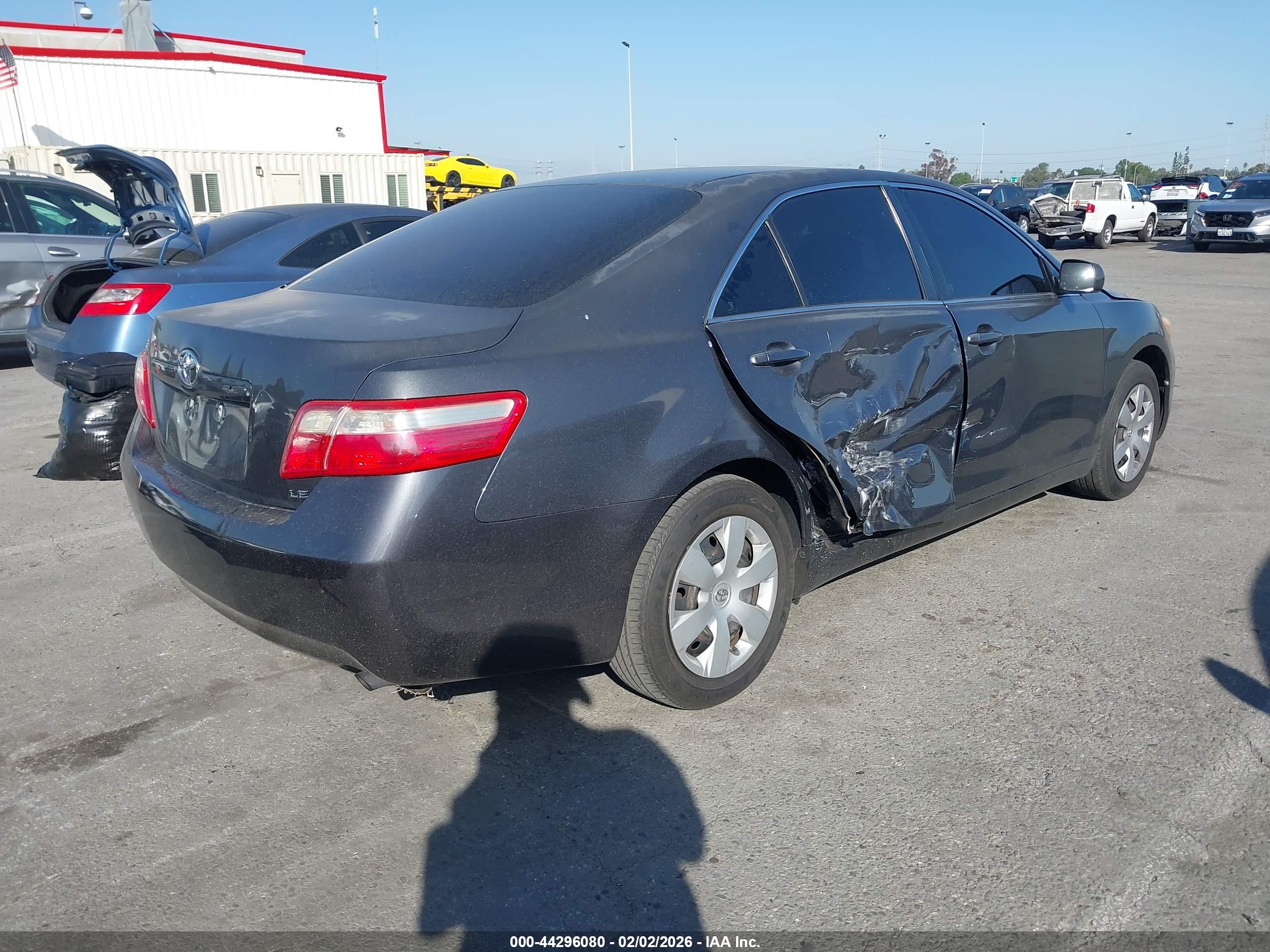 TOYOTA CAMRY image 4
