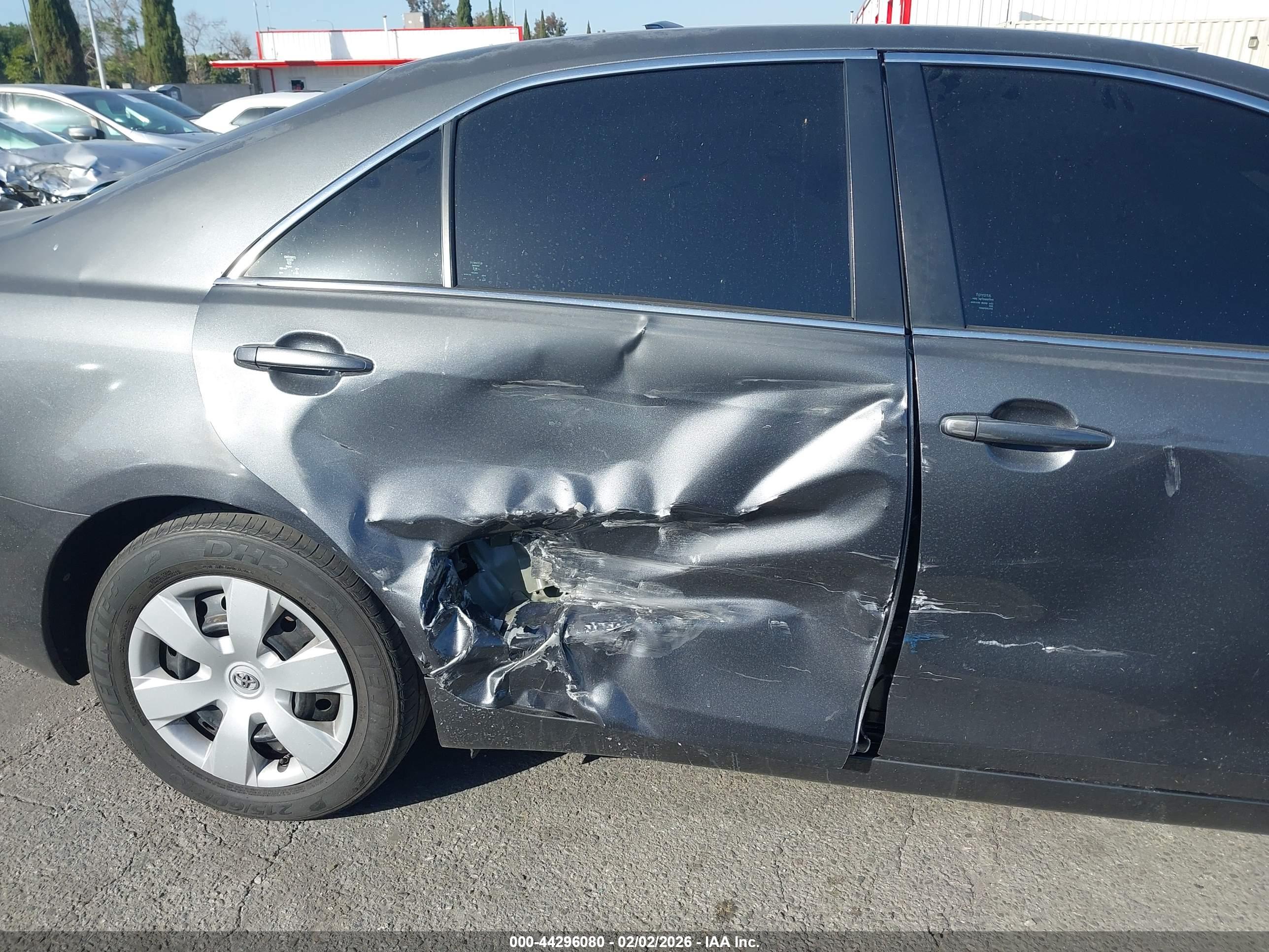 TOYOTA CAMRY image 6