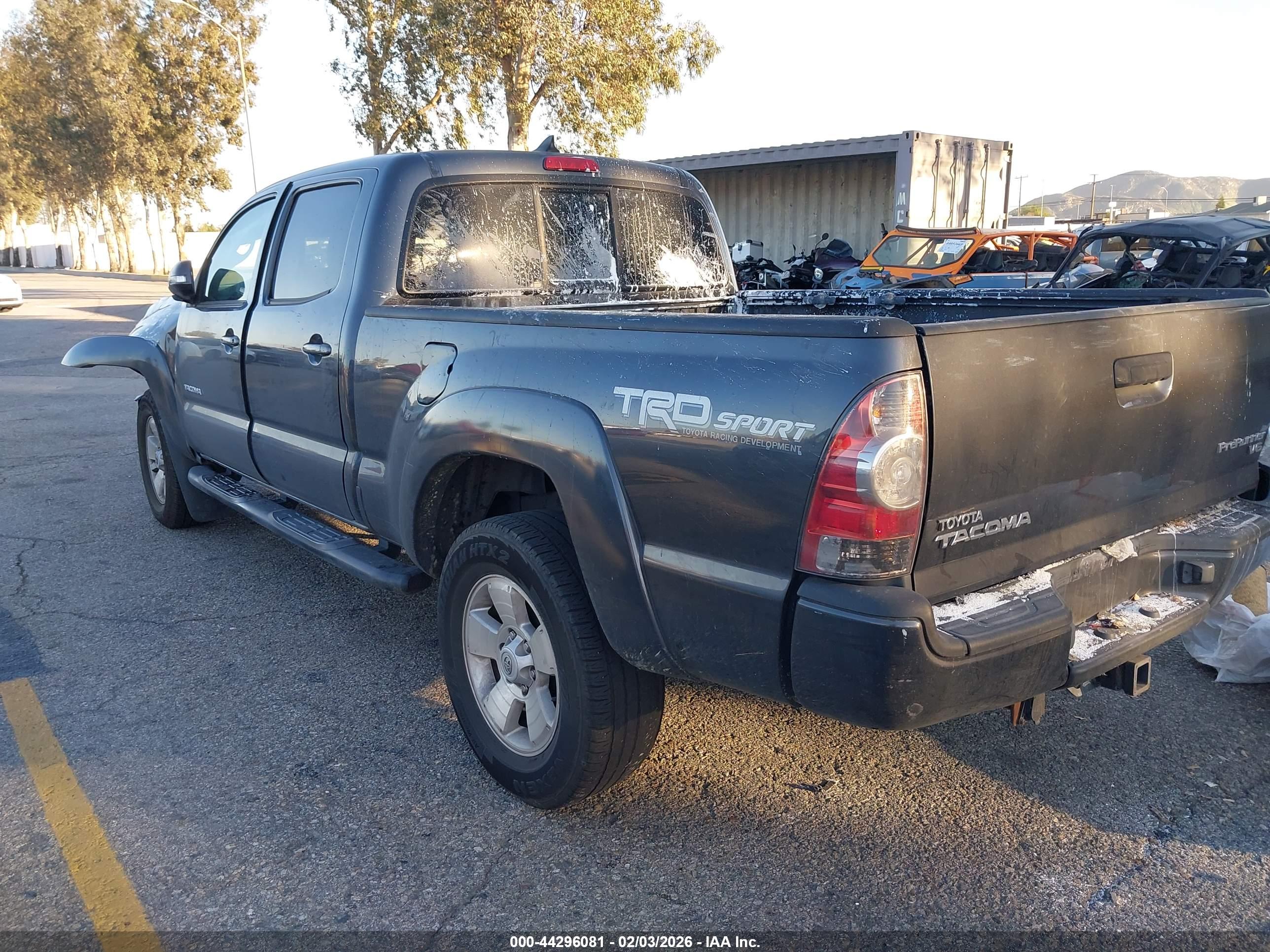 TOYOTA TACOMA image 3