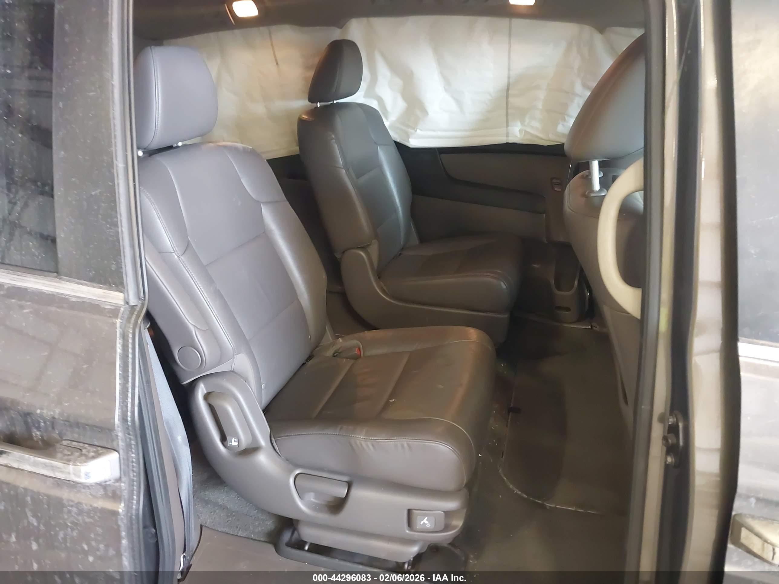 HONDA ODYSSEY image 8