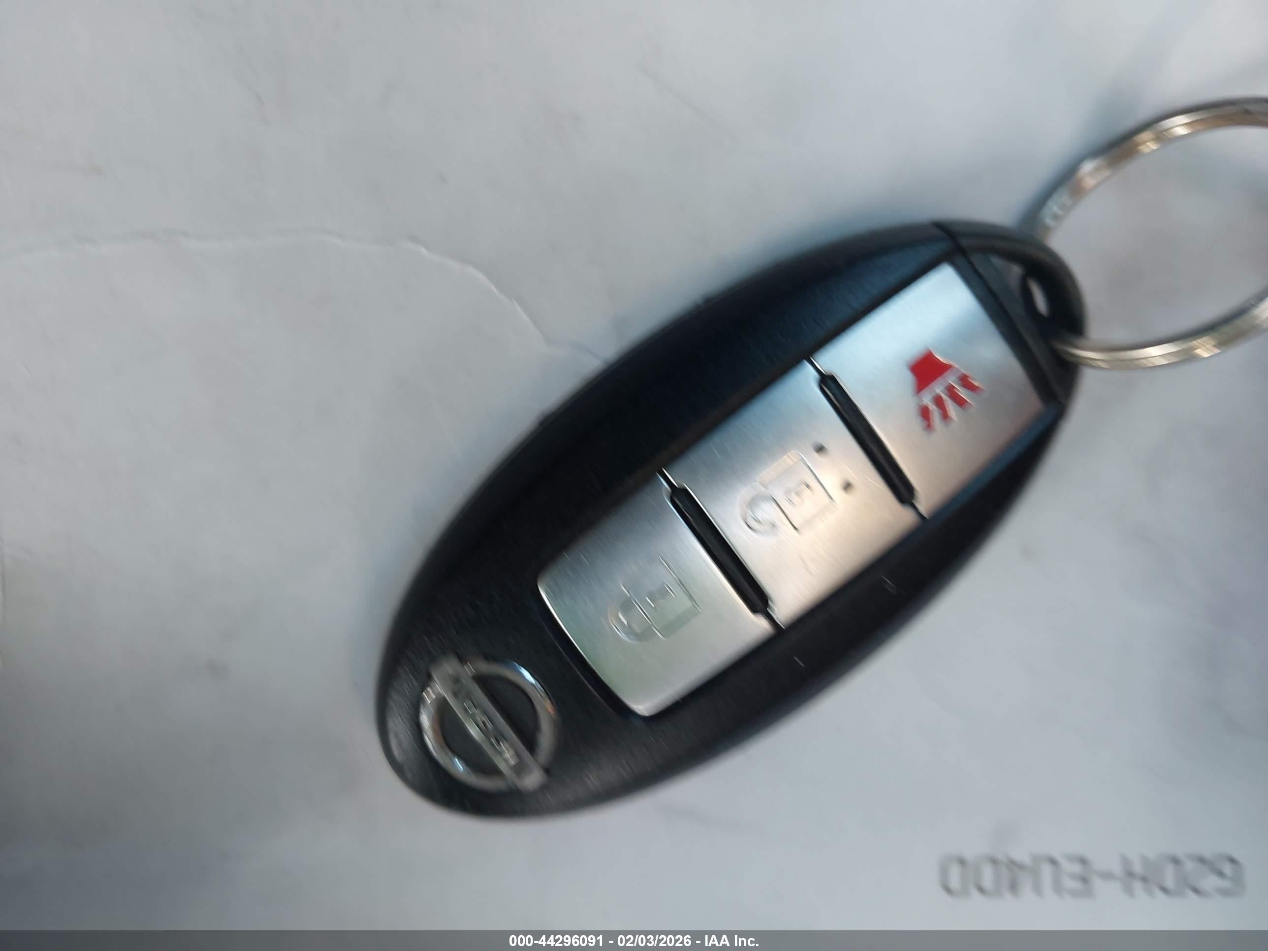 NISSAN ROGUE image 11