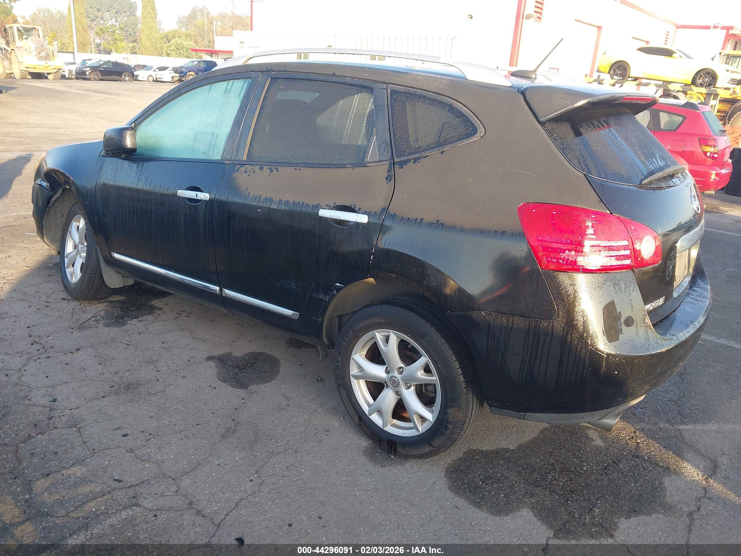 NISSAN ROGUE image 3