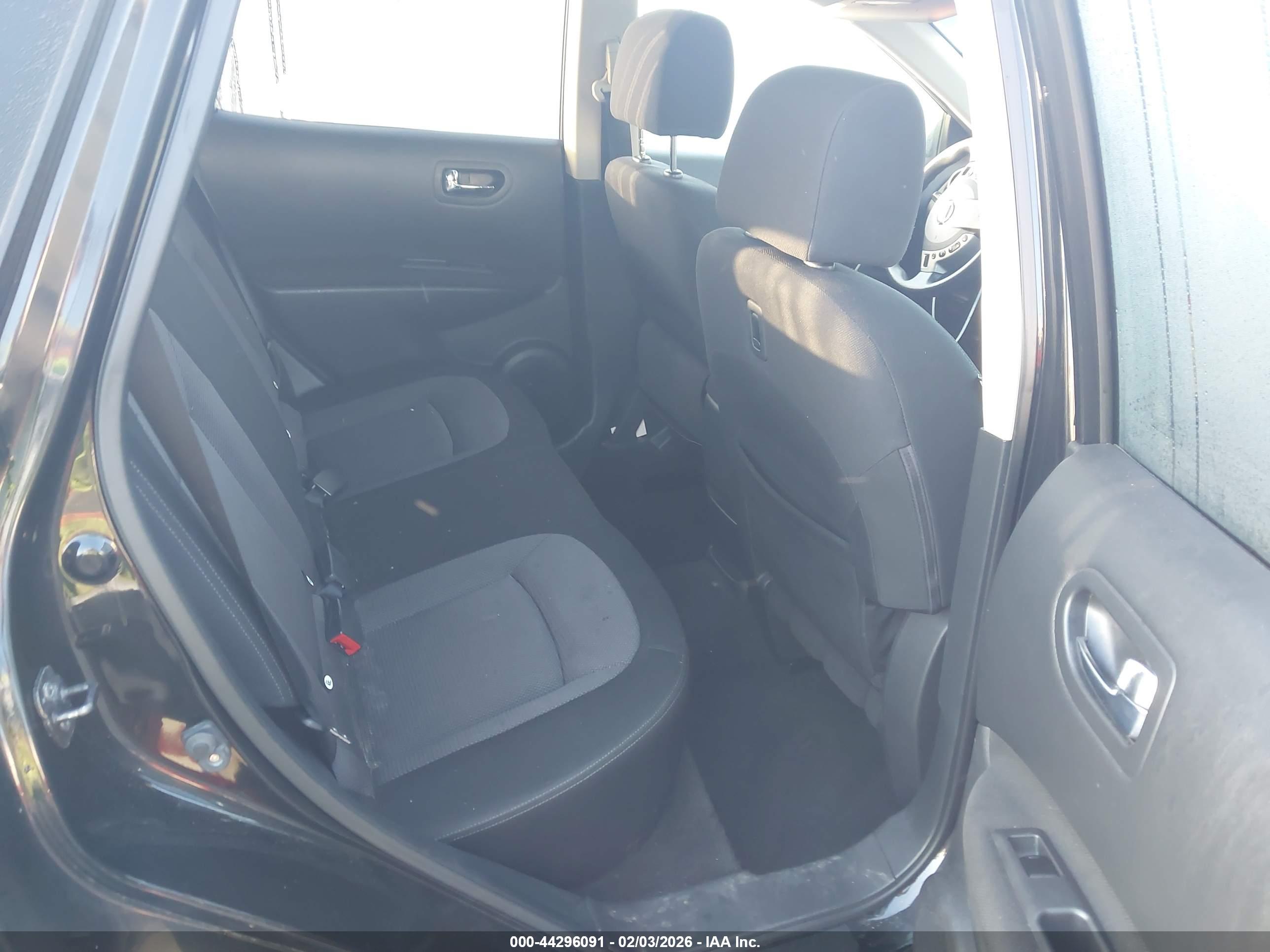 NISSAN ROGUE image 8