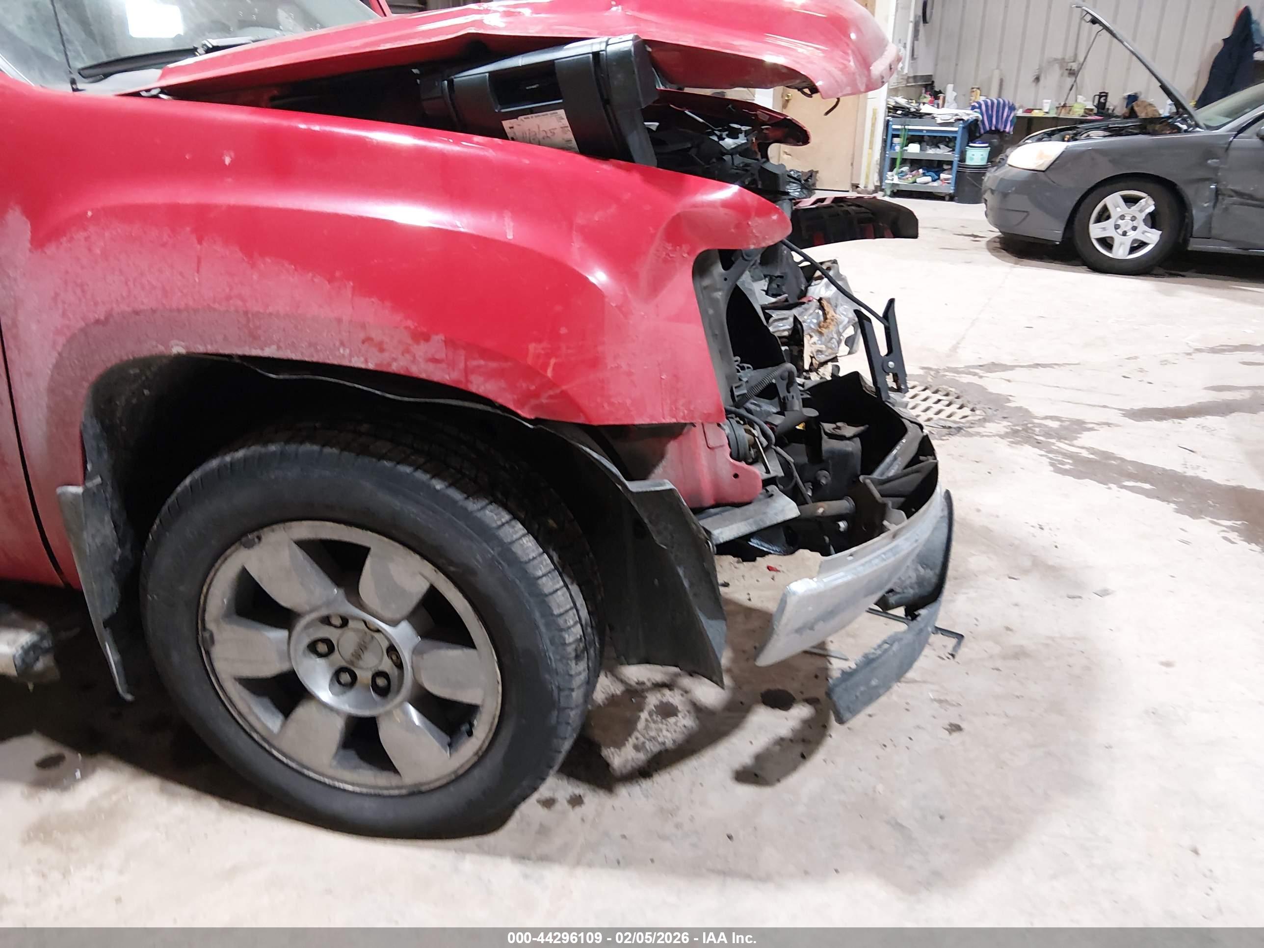 GMC SIERRA image 6