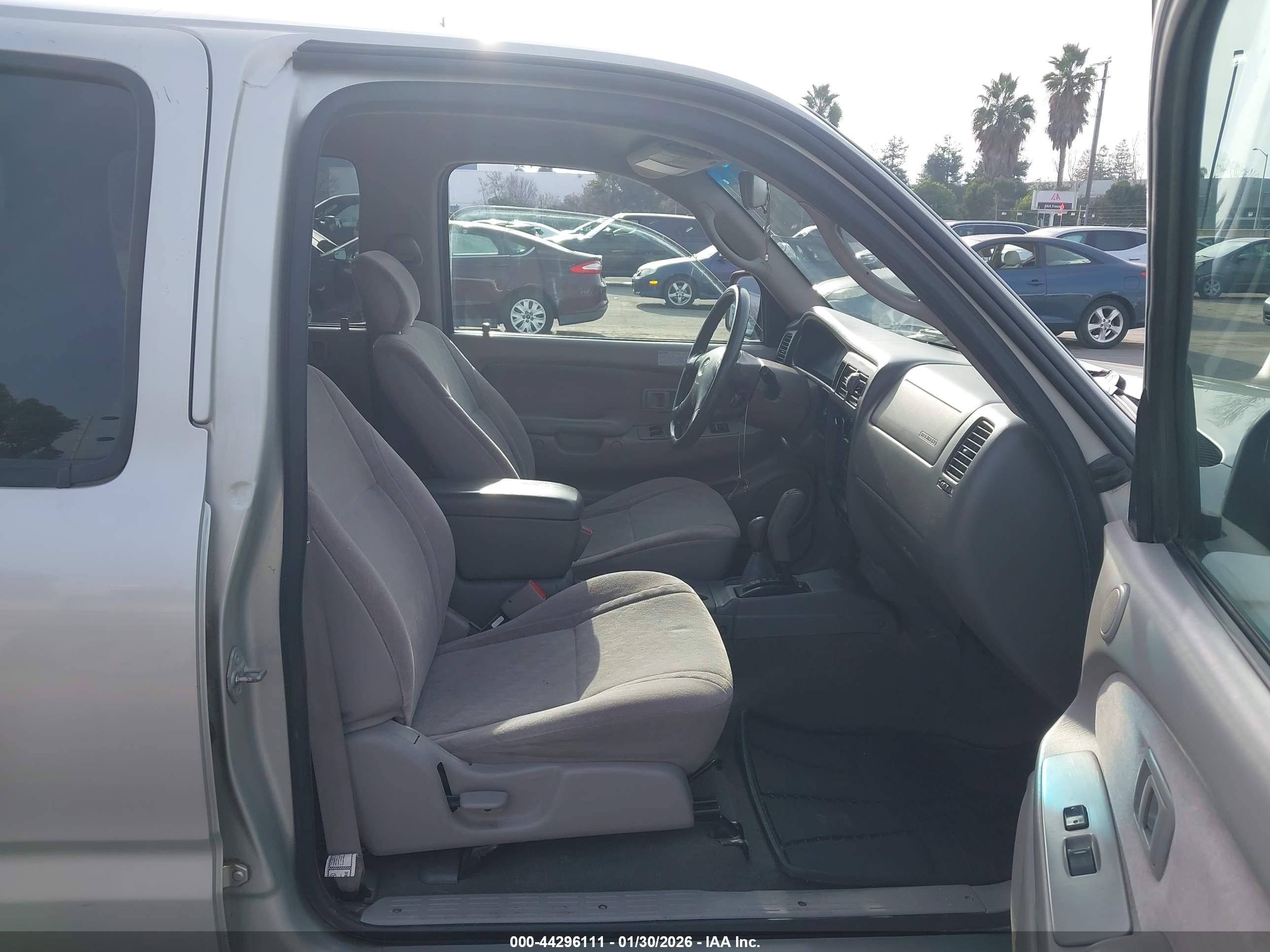 TOYOTA TACOMA image 5