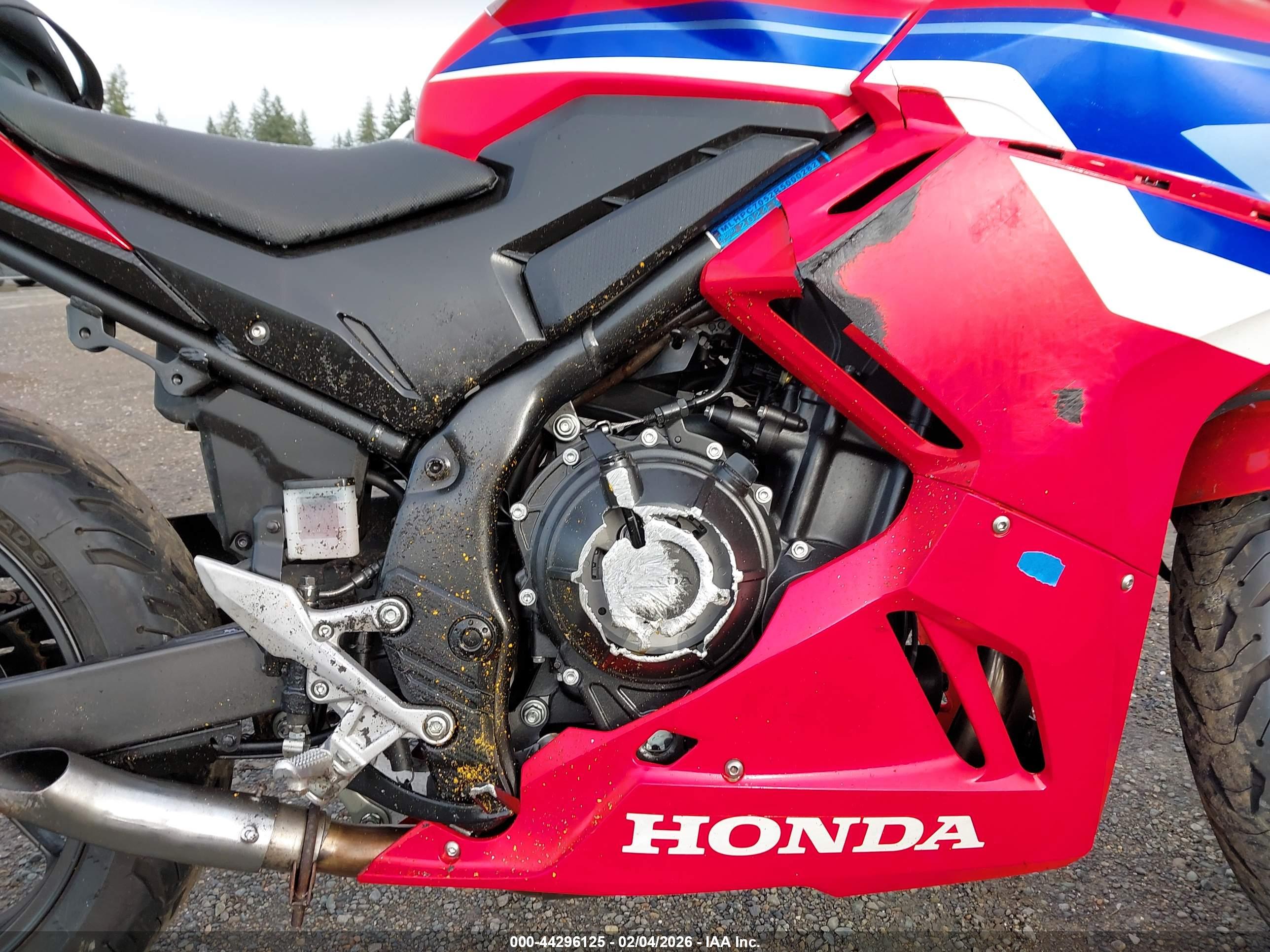 HONDA CBR500 image 8