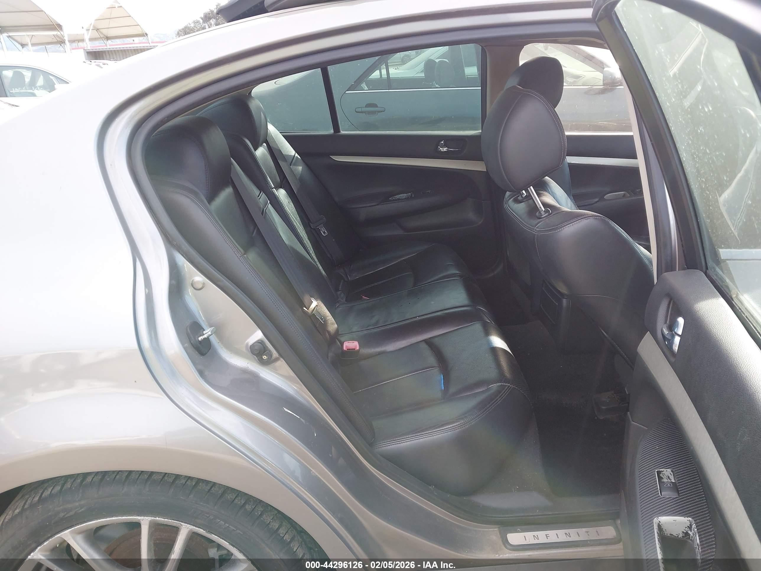 INFINITI G35 image 8