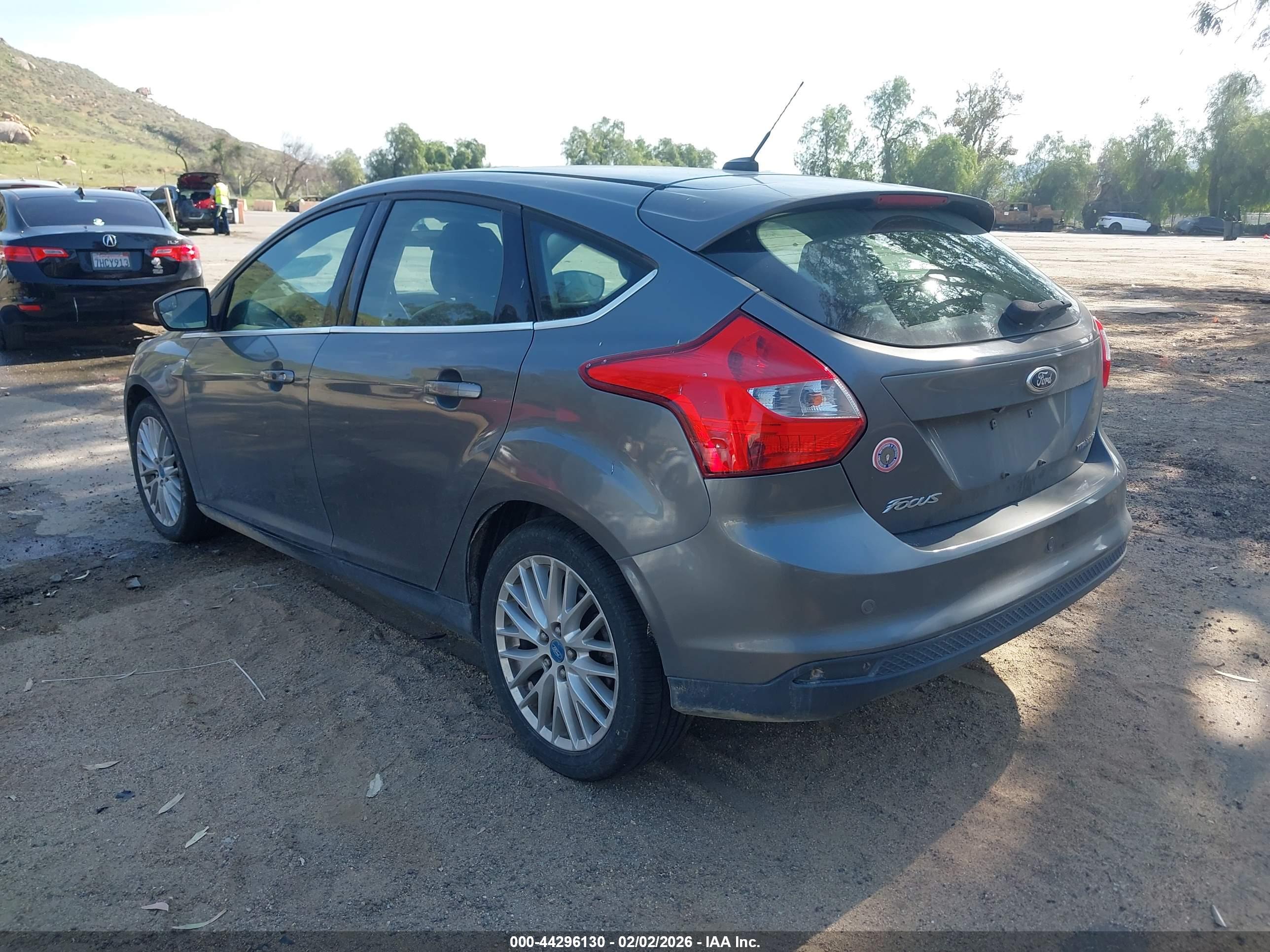 FORD FOCUS image 3