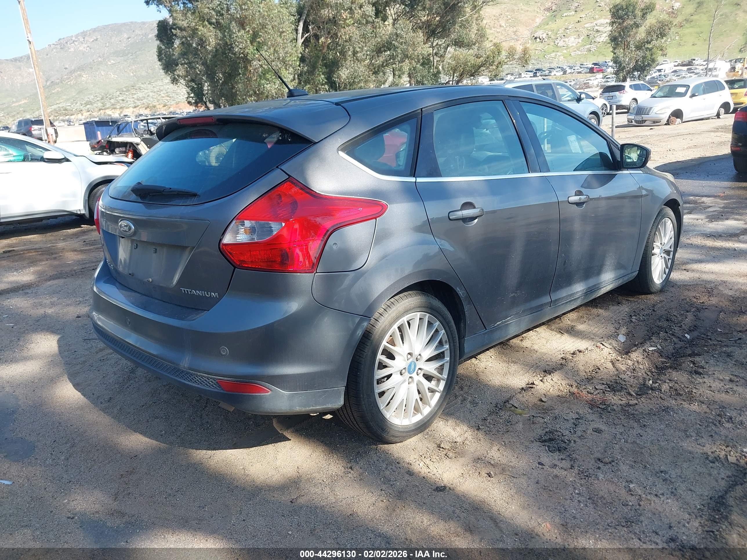 FORD FOCUS image 4