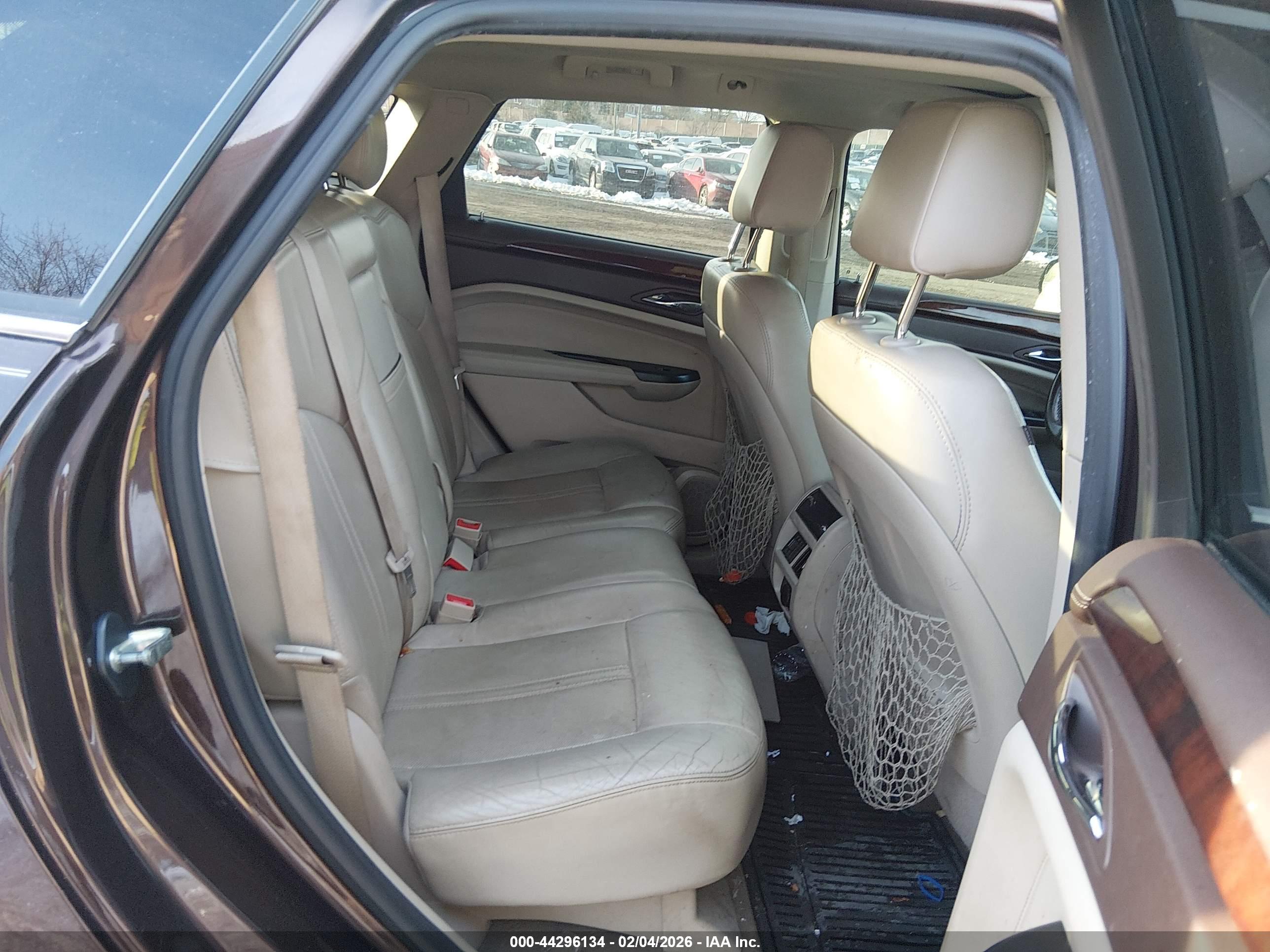 CADILLAC SRX image 8