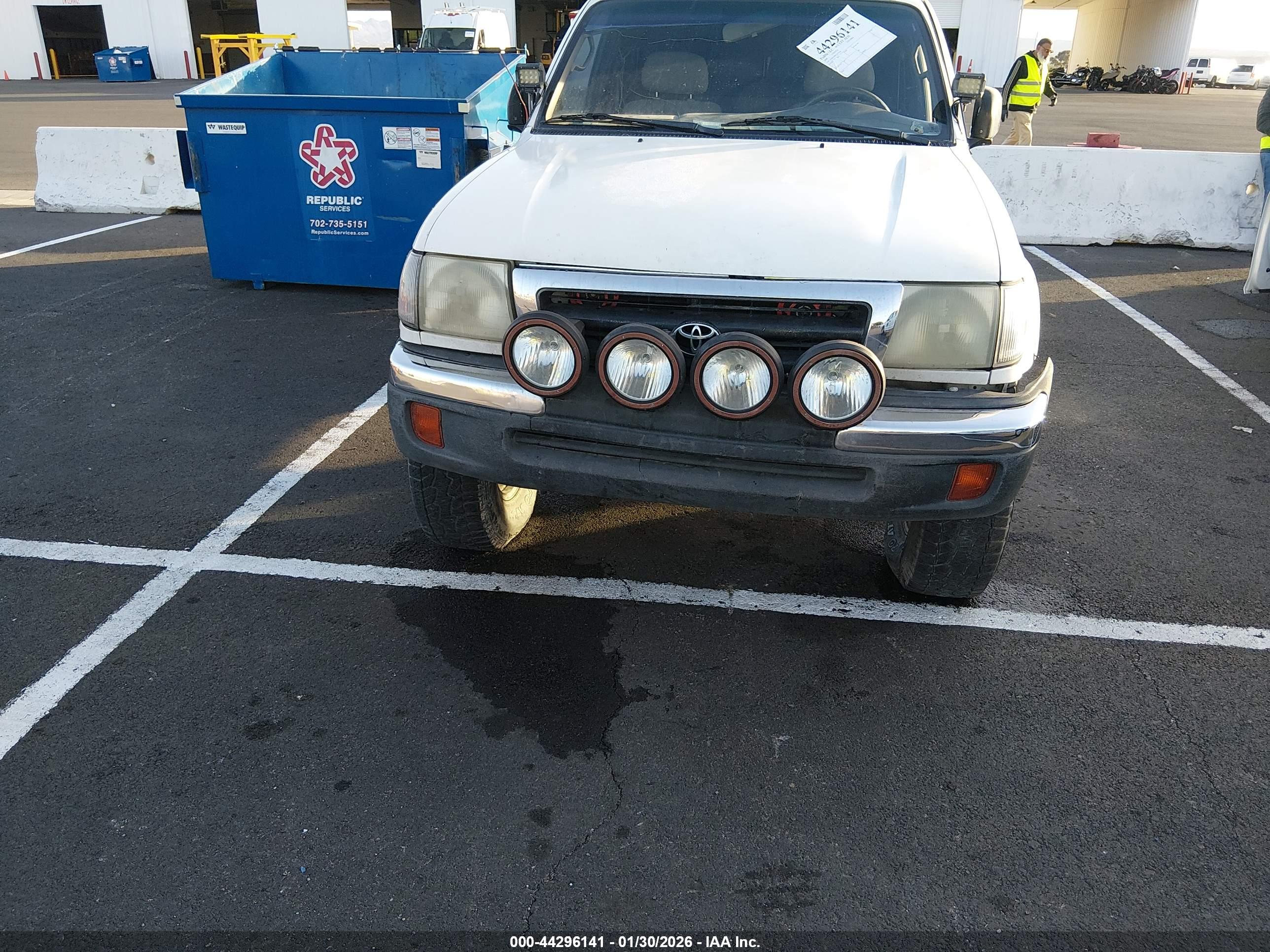 TOYOTA TACOMA image 6