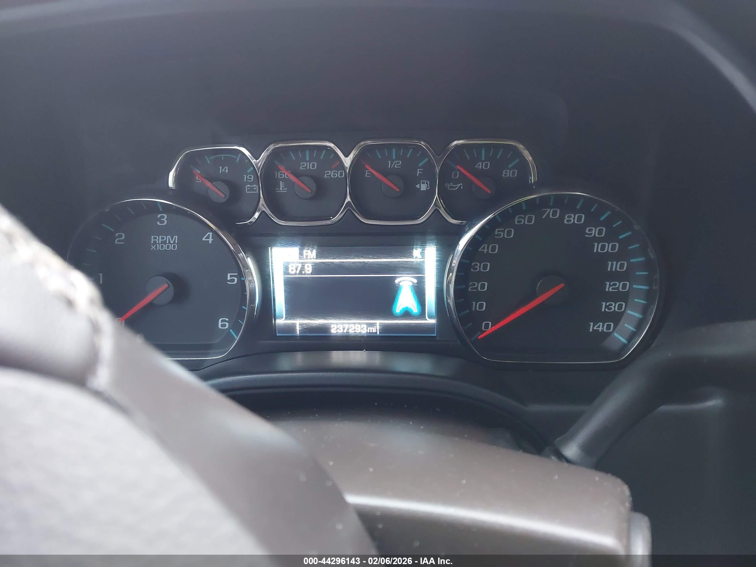 CHEVROLET SILVERADO image 7