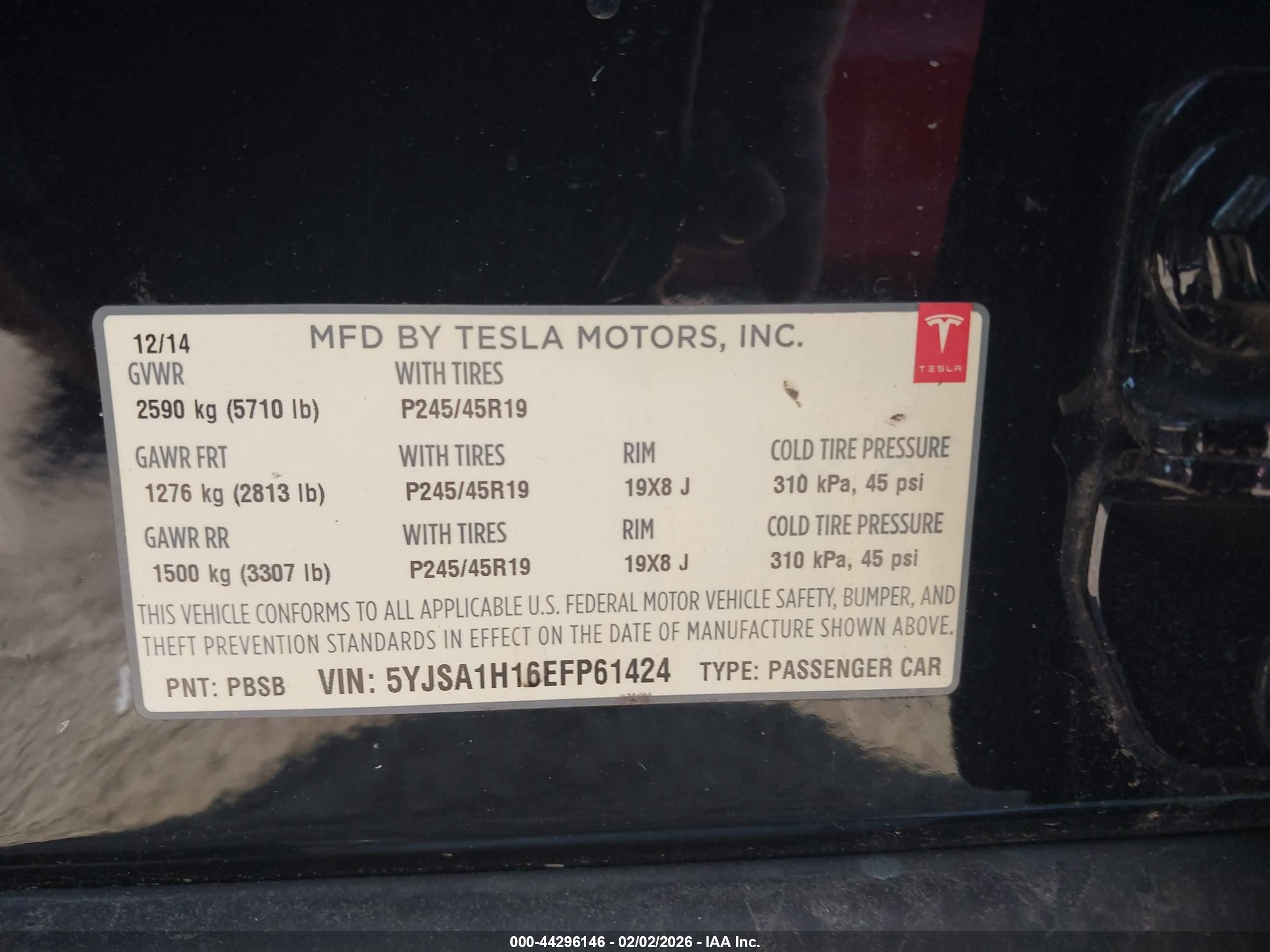 TESLA MODEL image 9